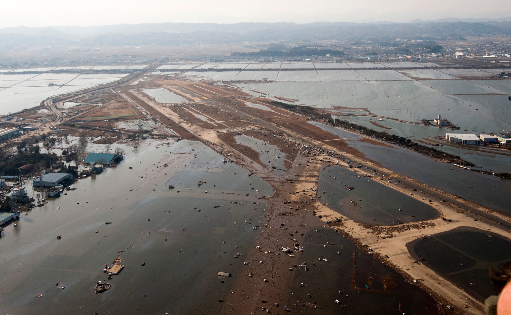 How Do Tsunamis Impact Aviation?