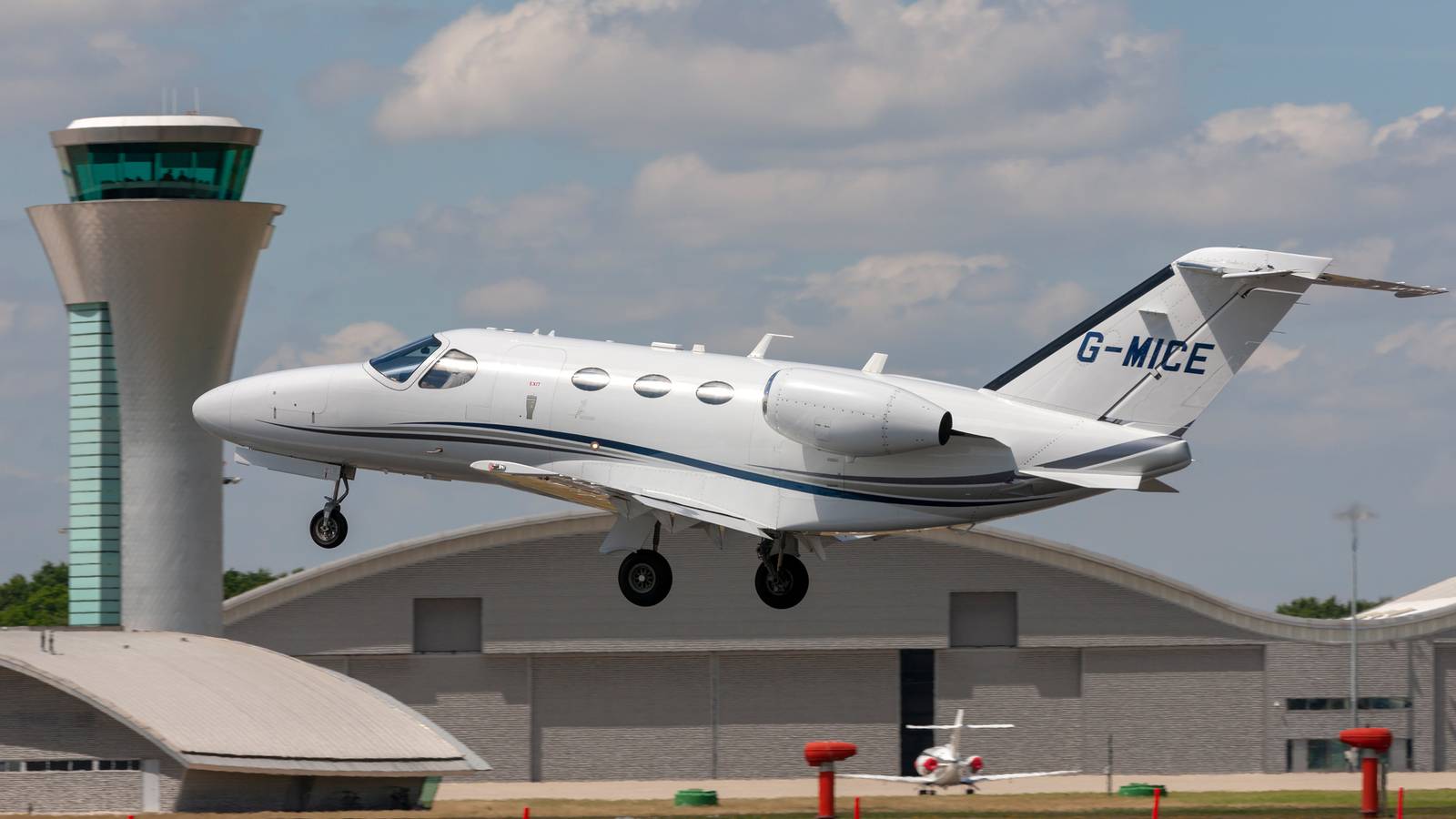 A Pilot's Guide To Aircraft Performance & Flight Planning