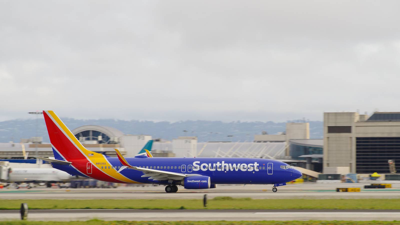 Diving Into Southwest Airlines' Flight Schedule Extension