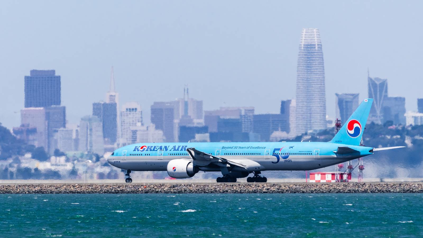 28 Years Of Service: Which Active Boeing 777s Have The Most Hours & Cycles?
