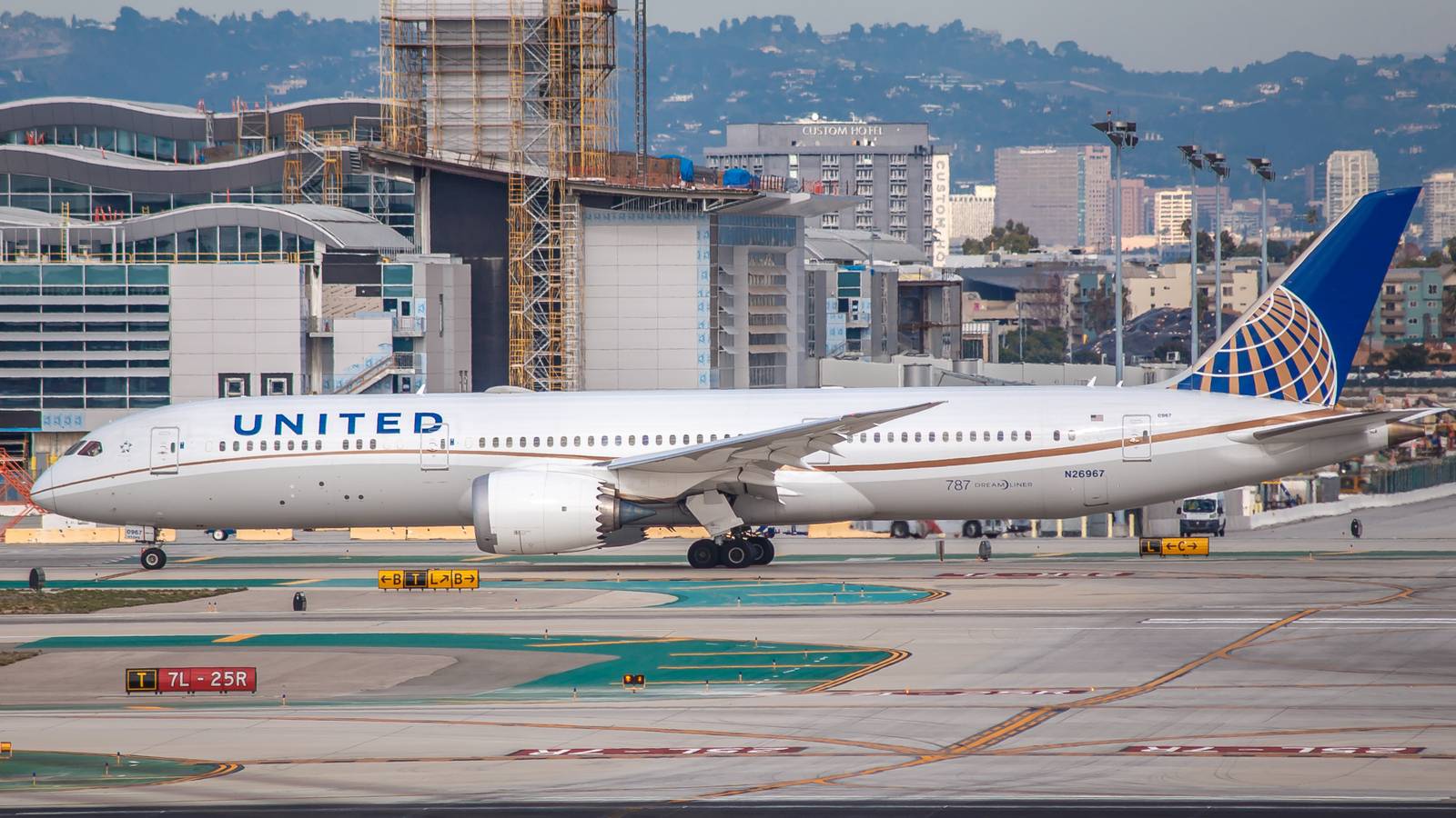 United Devalues Nearly All International MileagePlus Awards