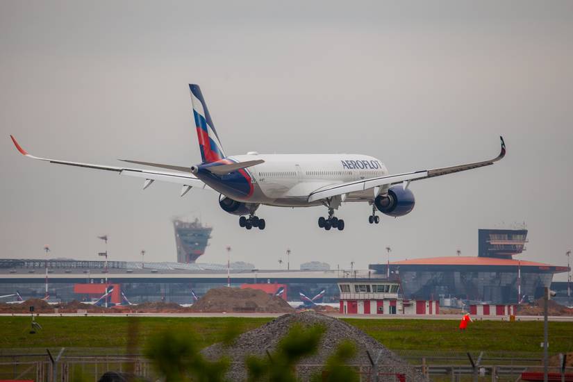 Which Airlines Operate The Airbus A350? A Comprehensive List