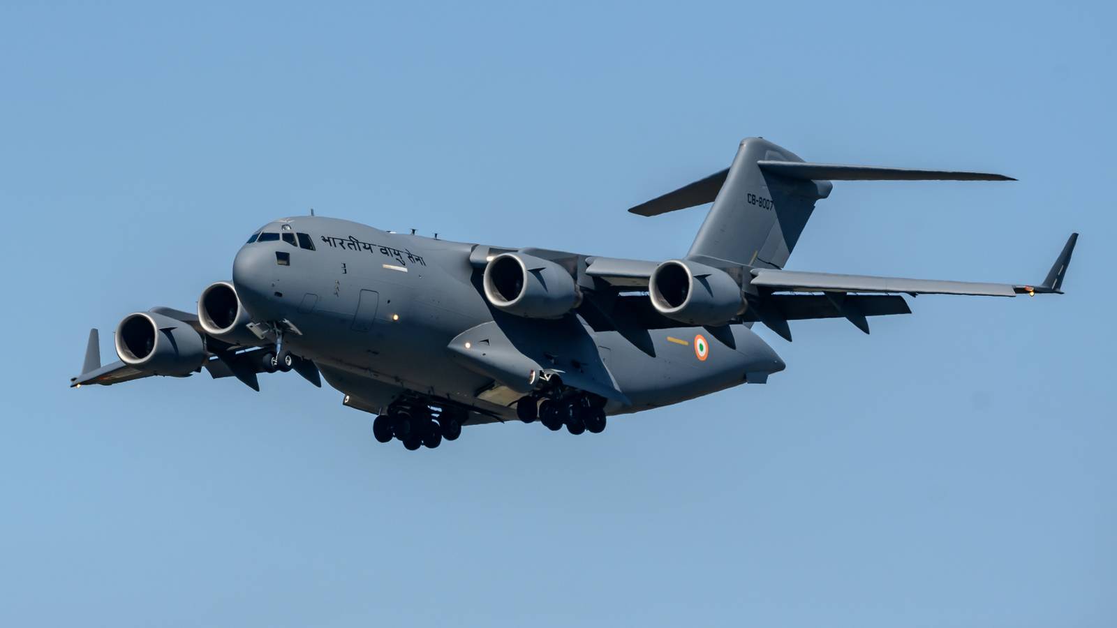 How Does The Ilyushin Il-76 Compare To The Boeing C-17 Globemaster III?
