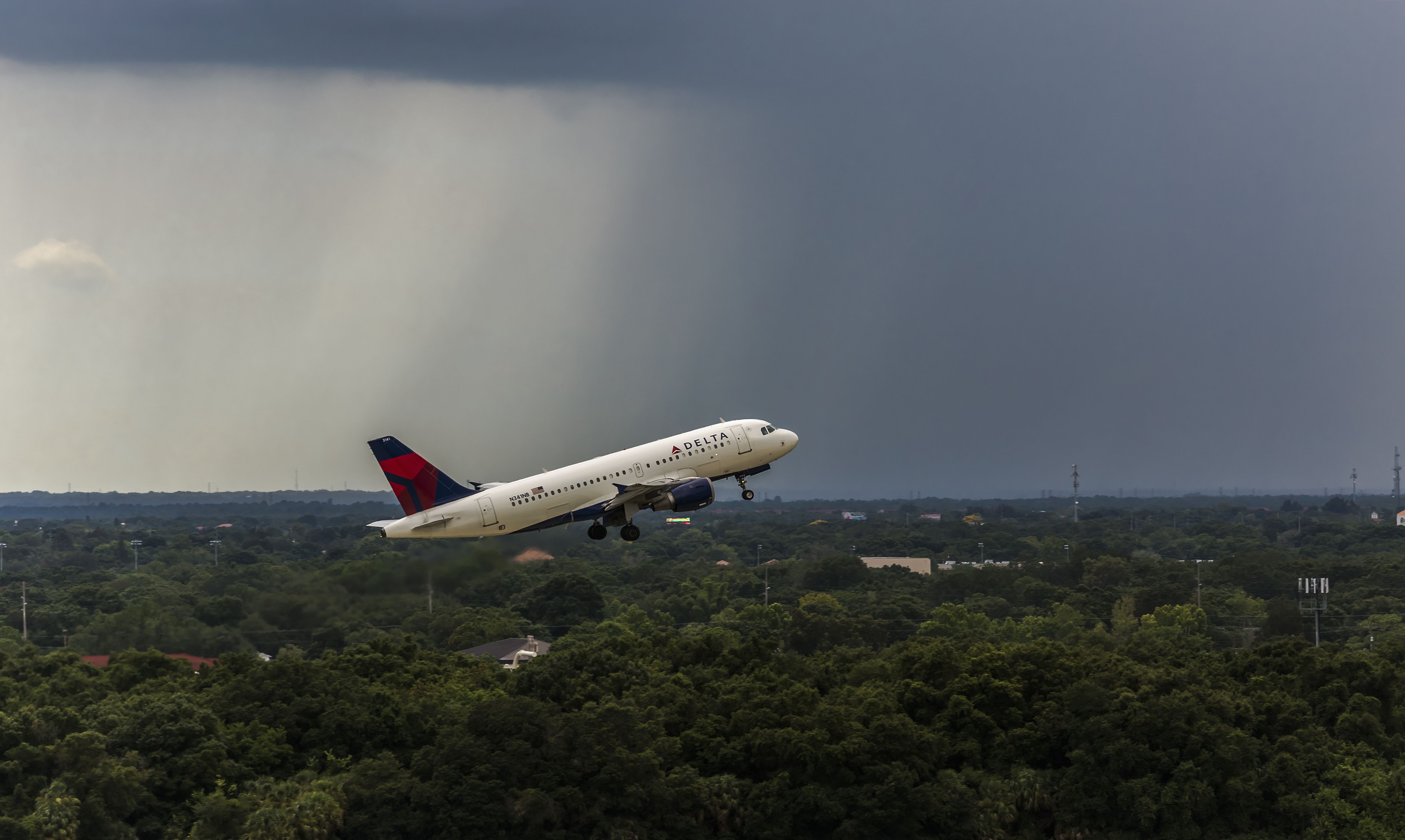 Thunderstorms Ground Flights In Miami And Fort Lauderdale