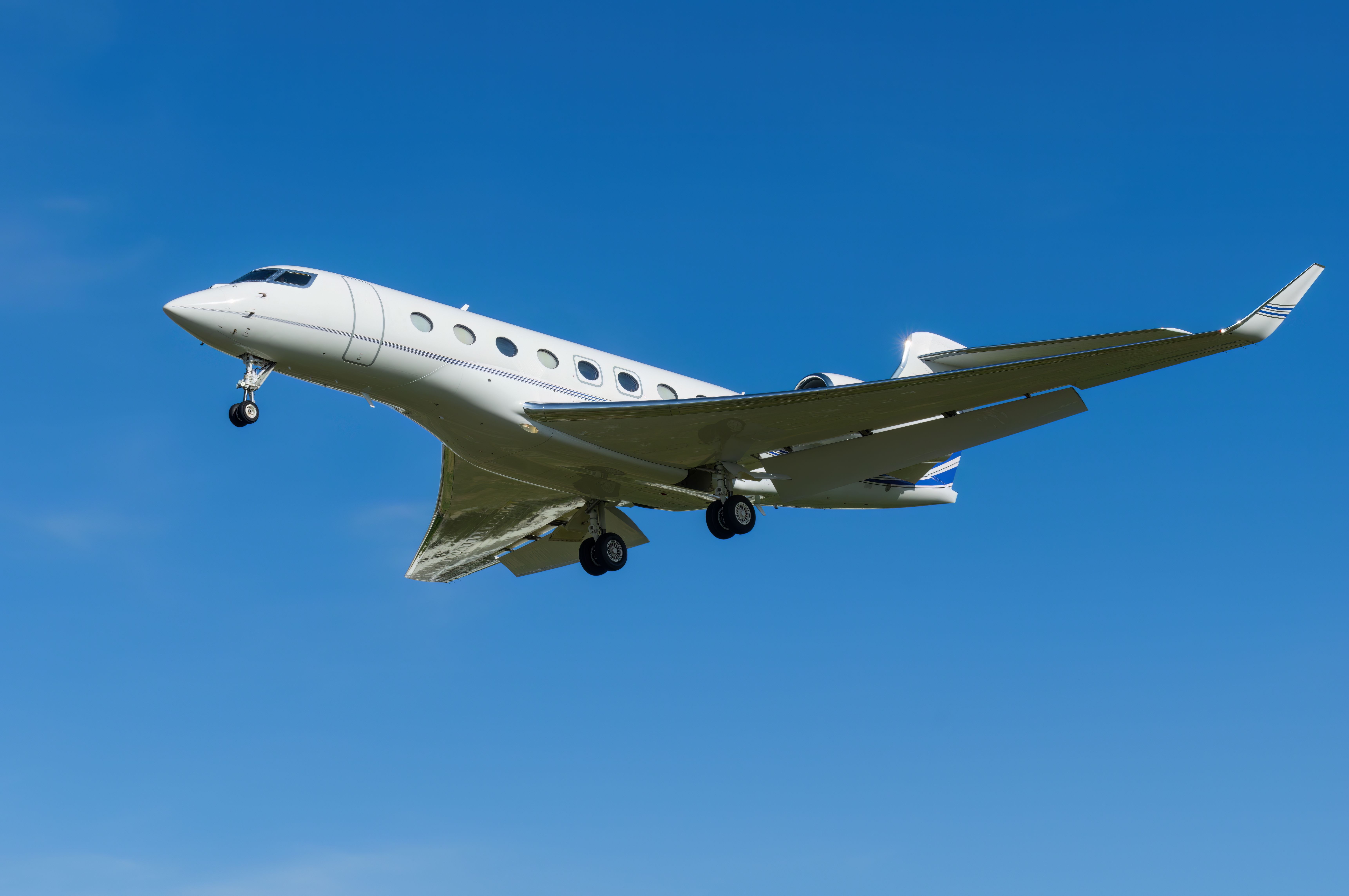 Private Jet Etiquette: Dos and Don'ts For A Smooth Experience