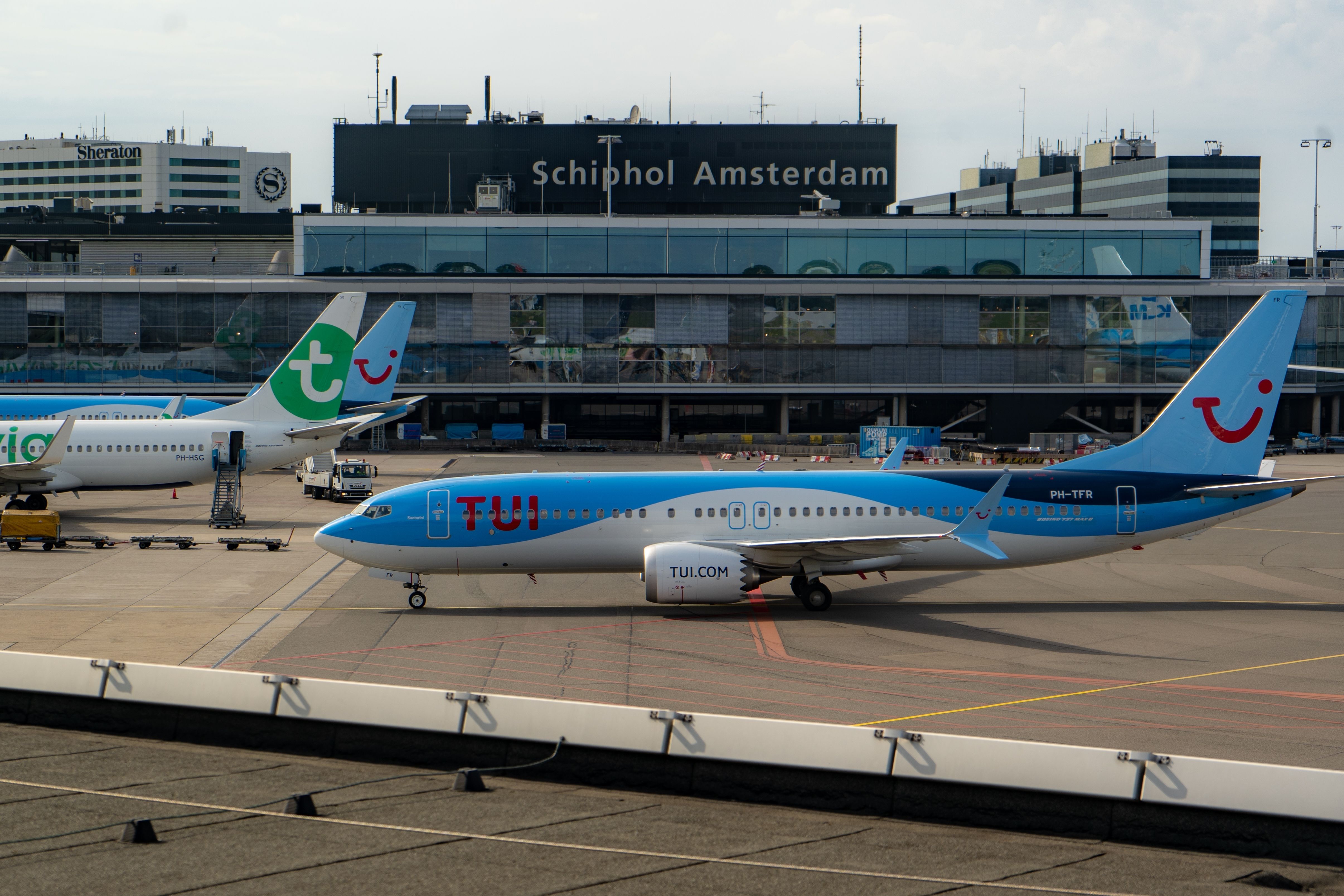 IATA Director General: Schiphol Airport Has No Shame
