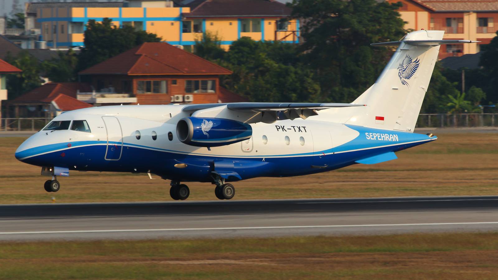 How Does The Original Dornier 328 Differ From The 328JET Model?