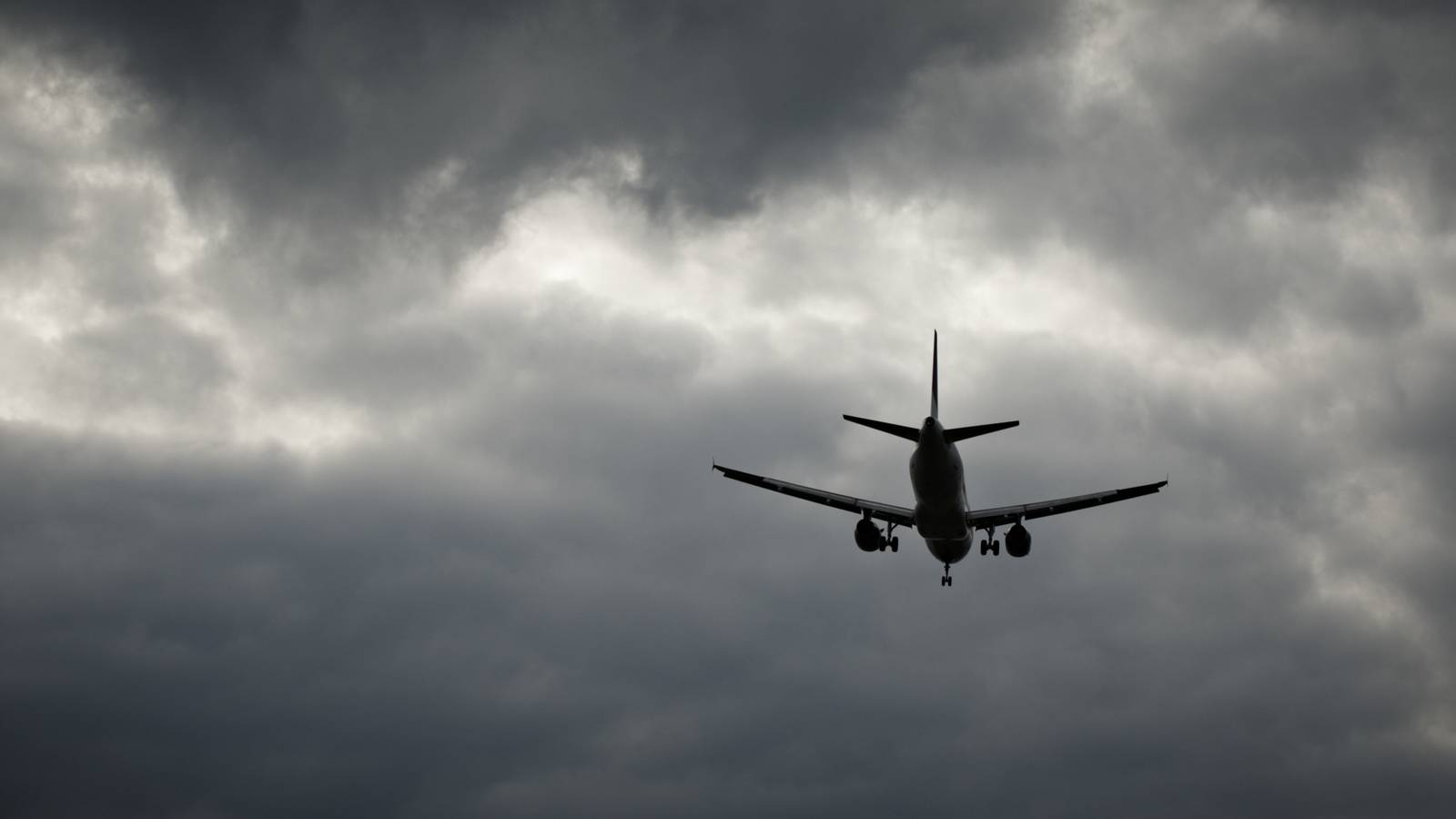 FAA To Pause Departures From East Coast Airports Due To Major Storm