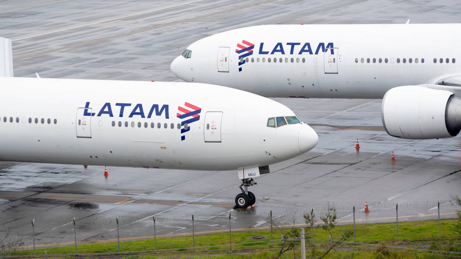 LATAM Peru Looks For Slots At London Heathrow Airport