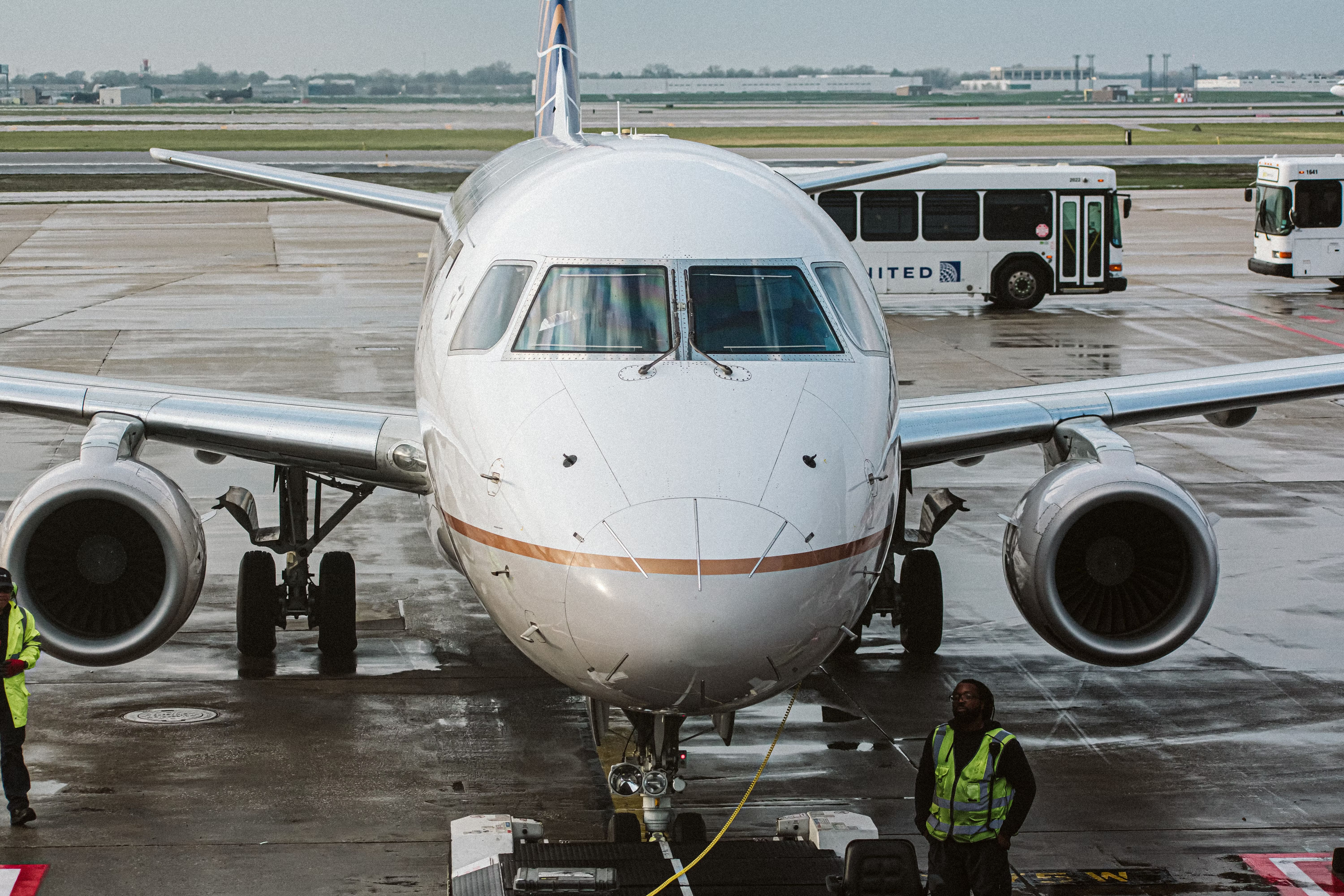 United Airlines Cuts Starlink WiFi On All Regional Aircraft Over Radio Interference