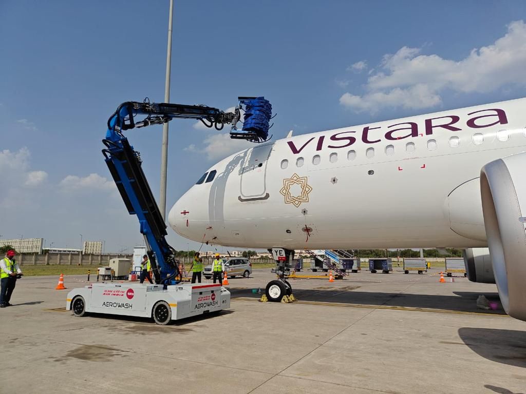 Vistara Adopts Cost-Effective Aircraft Cleaning Solution