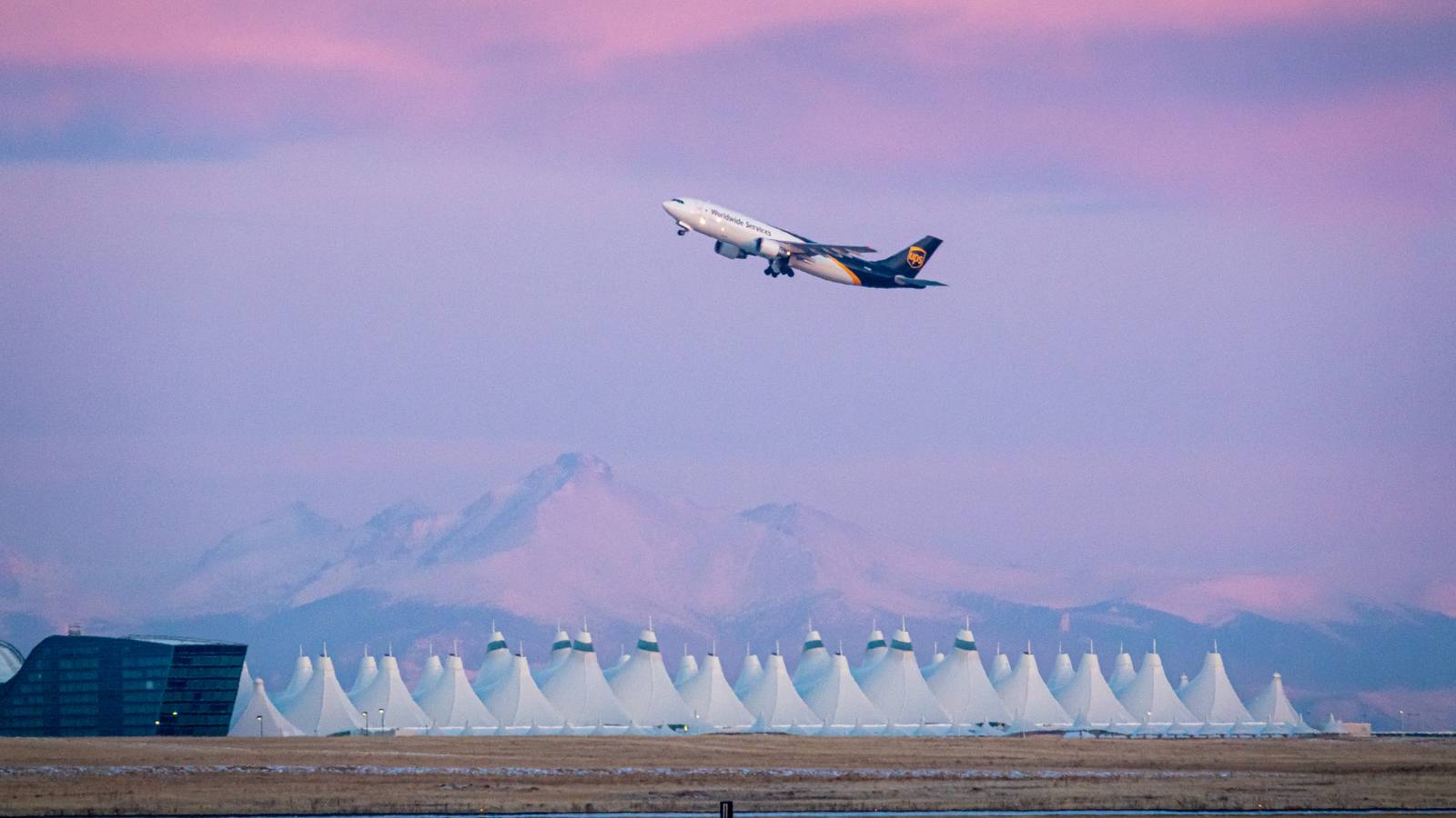Beautiful: The World's 5 Most Architecturally Spectacular Airports