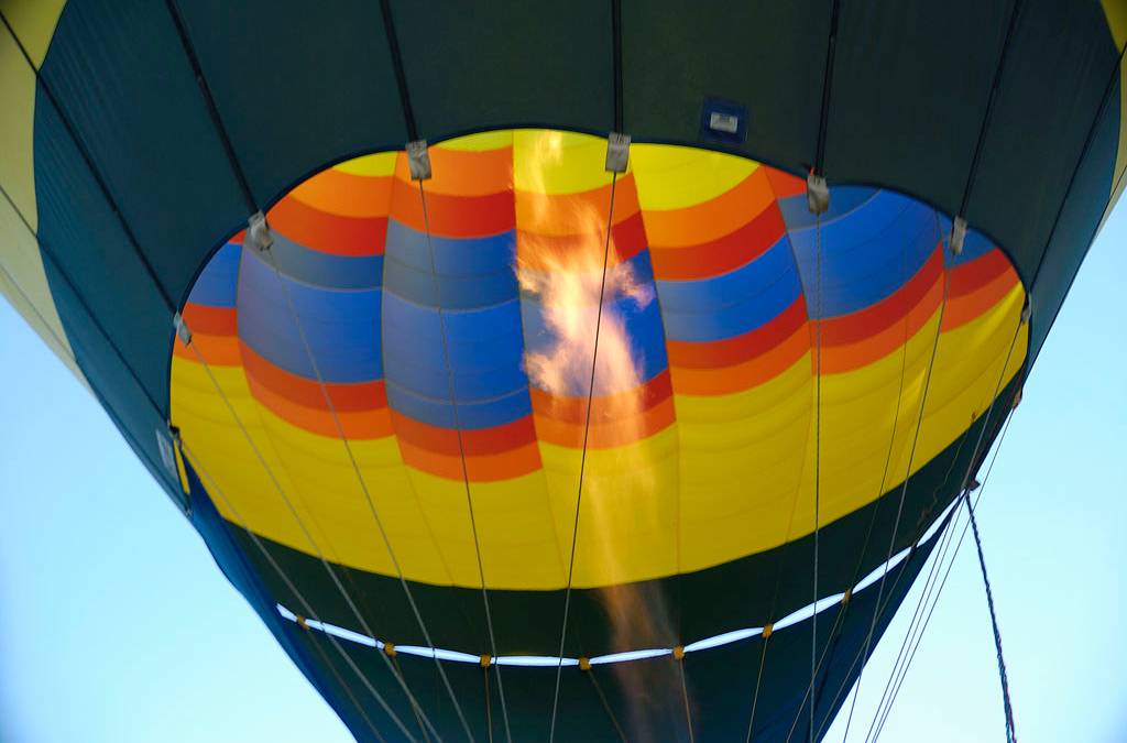 Glow In The Dark: The Kansas City Museum That Marks National Aviation Day With A Balloon Show