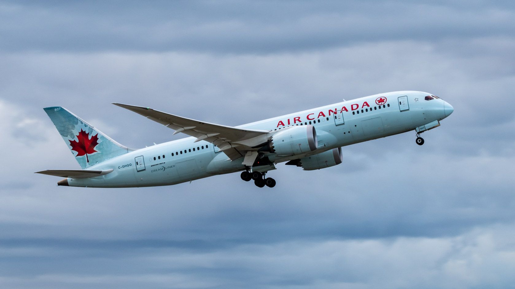 Air Canada Faces Significant Operational Disruption During Canada Day Weekend