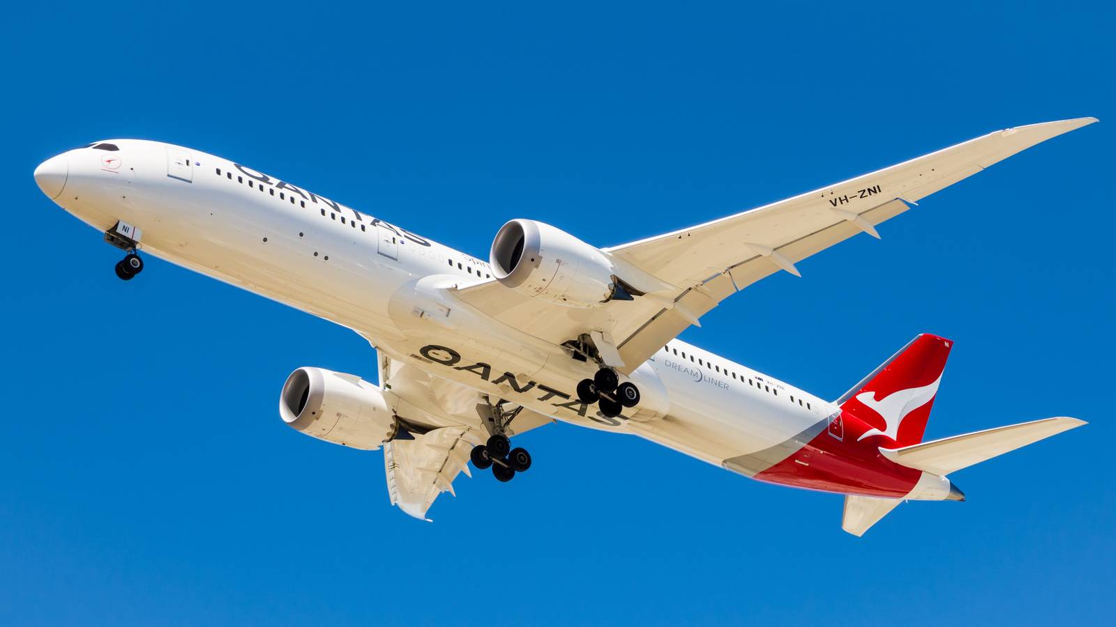 Why Very Few Flights Operate In The Antarctic Circle