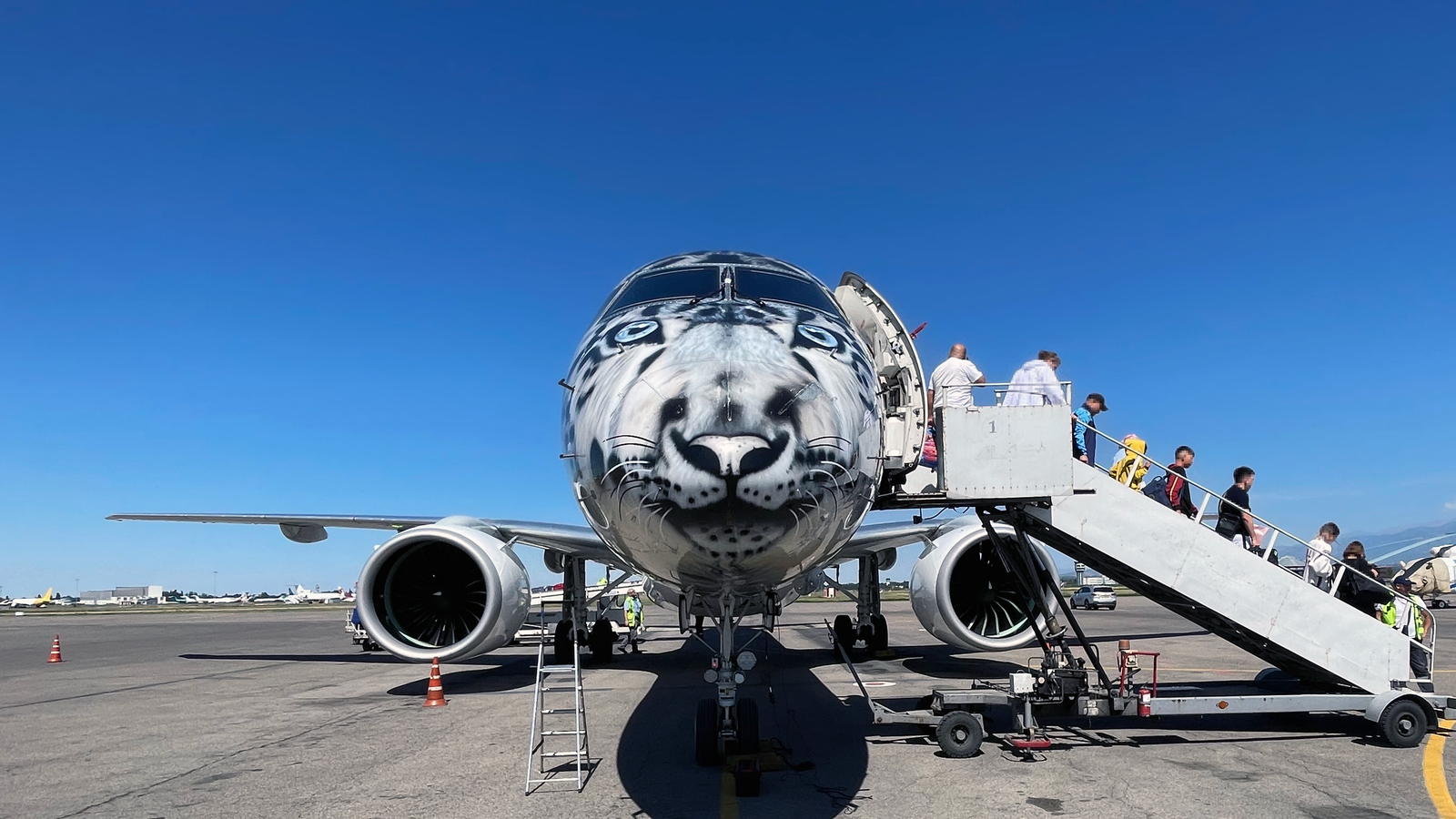 Air Astana Will Start Phasing Out Its Embraer E190-E2s Next Year