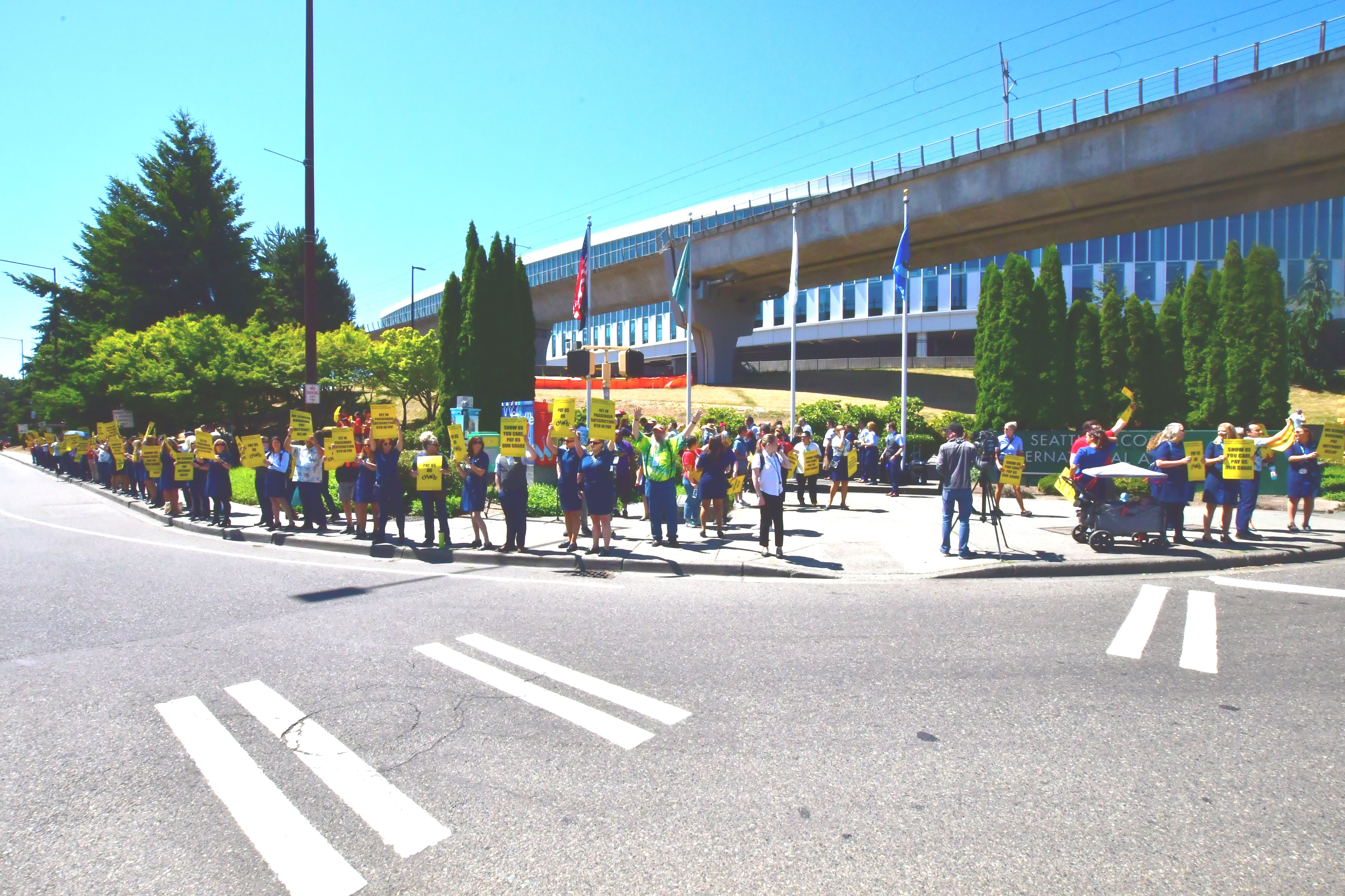 Alaska Airlines Flight Attendants Picket Nationwide