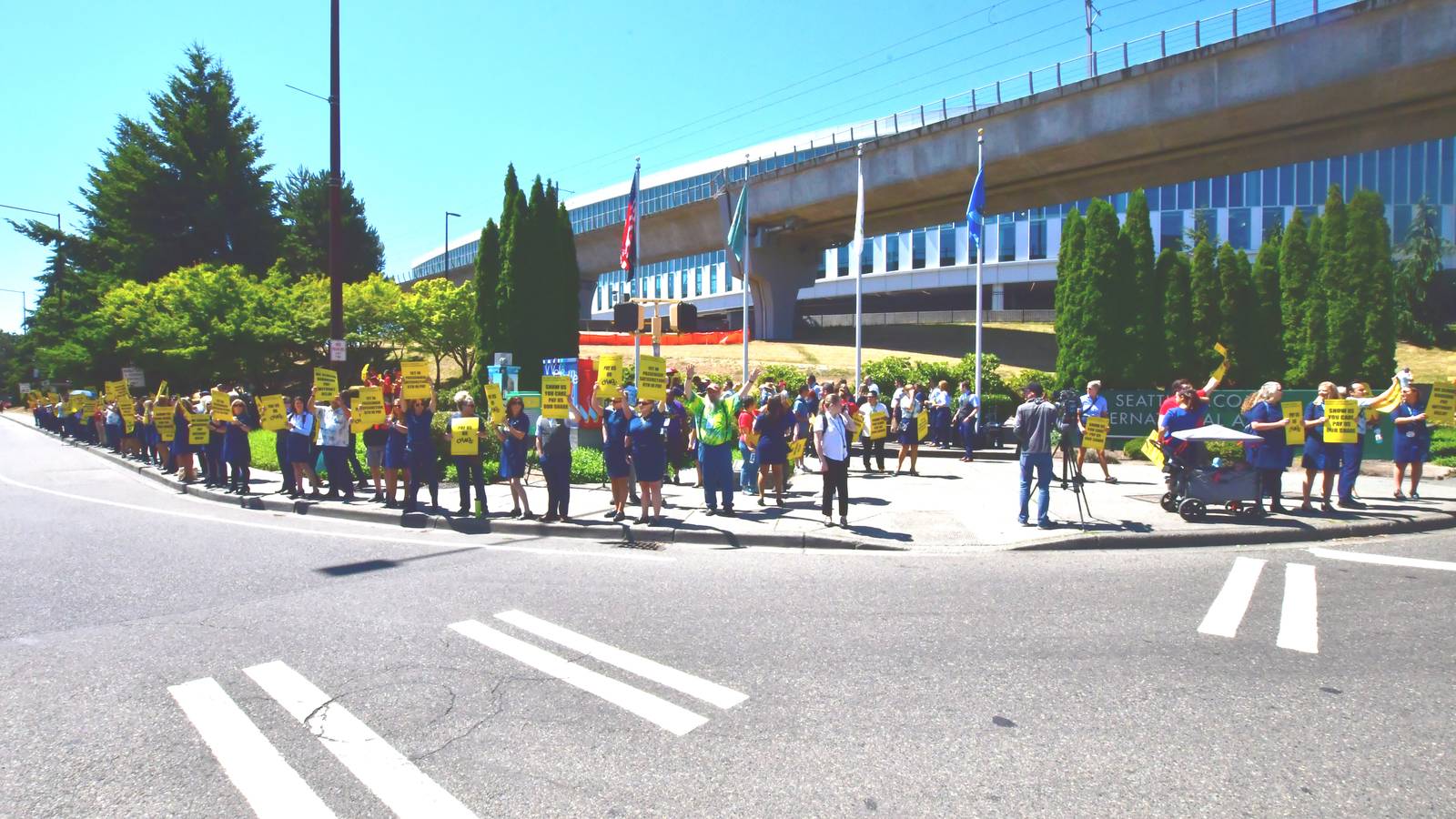 Alaska Airlines Flight Attendants Picket Nationwide