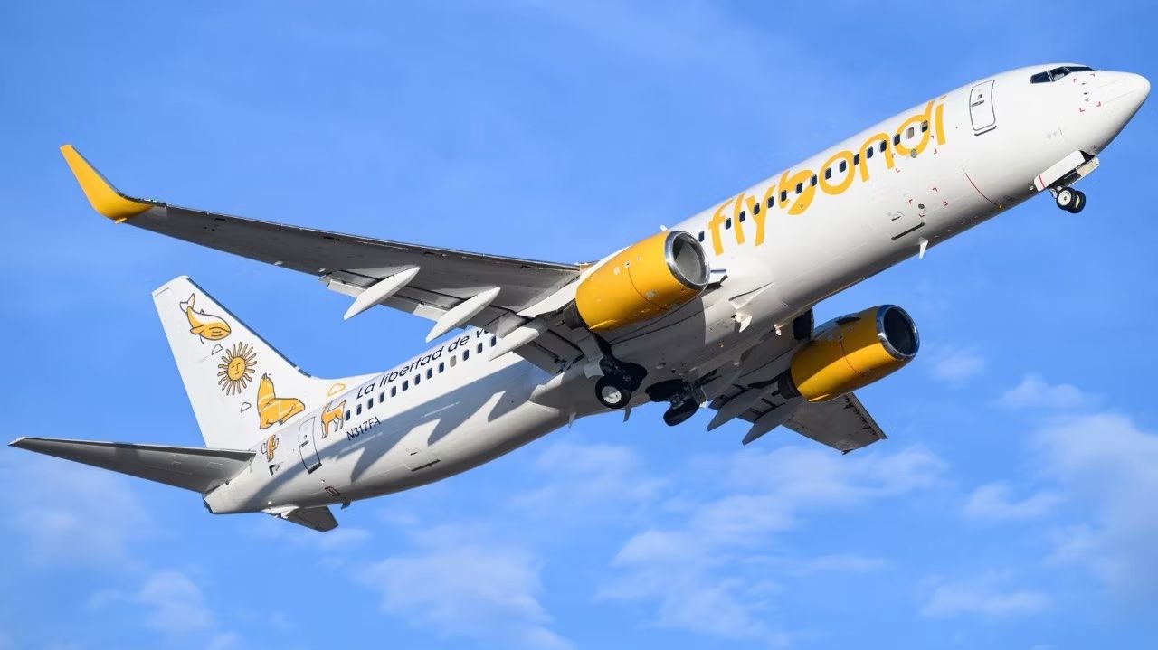 FlyBondi vs. JetSmart: Analyzing The Argentine Low-Cost Giants