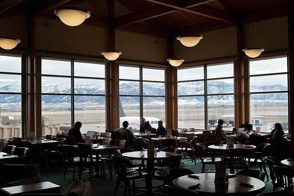 Airport Dining Guide: Finding The Best Food & Restaurants