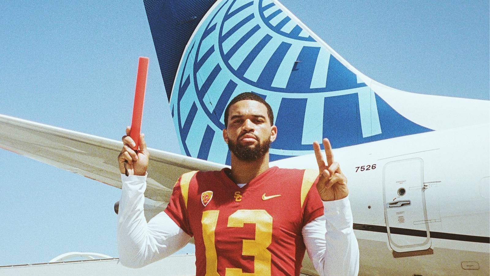 United Airlines Will Operate 127 College Football Flights This Season