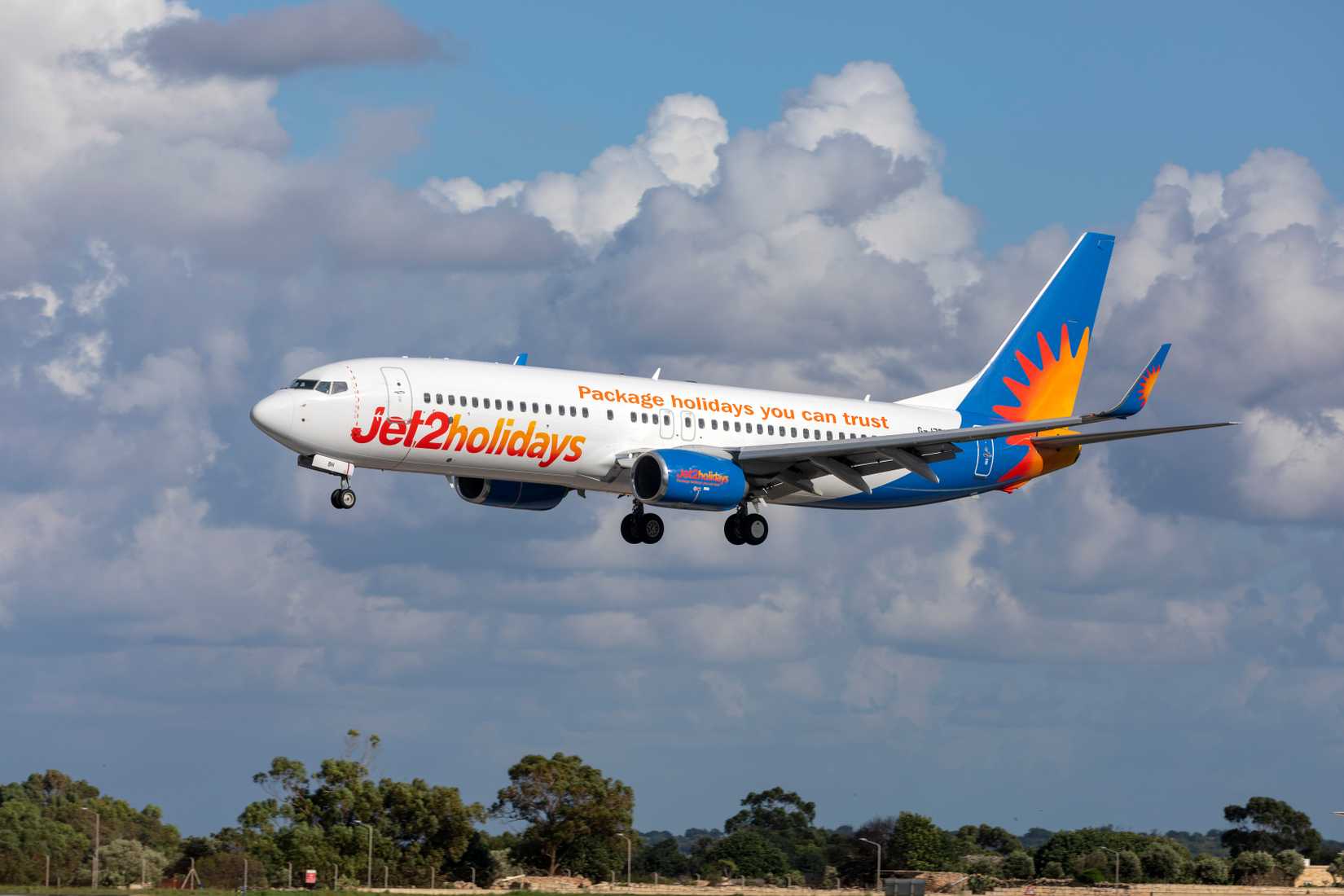 Jet2 Boeing 737 flying