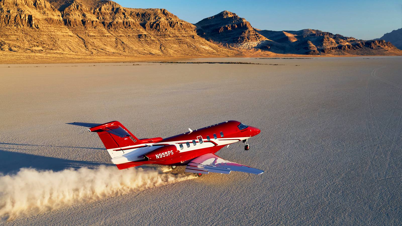 Can Private Jets Land On Dirt Runways?