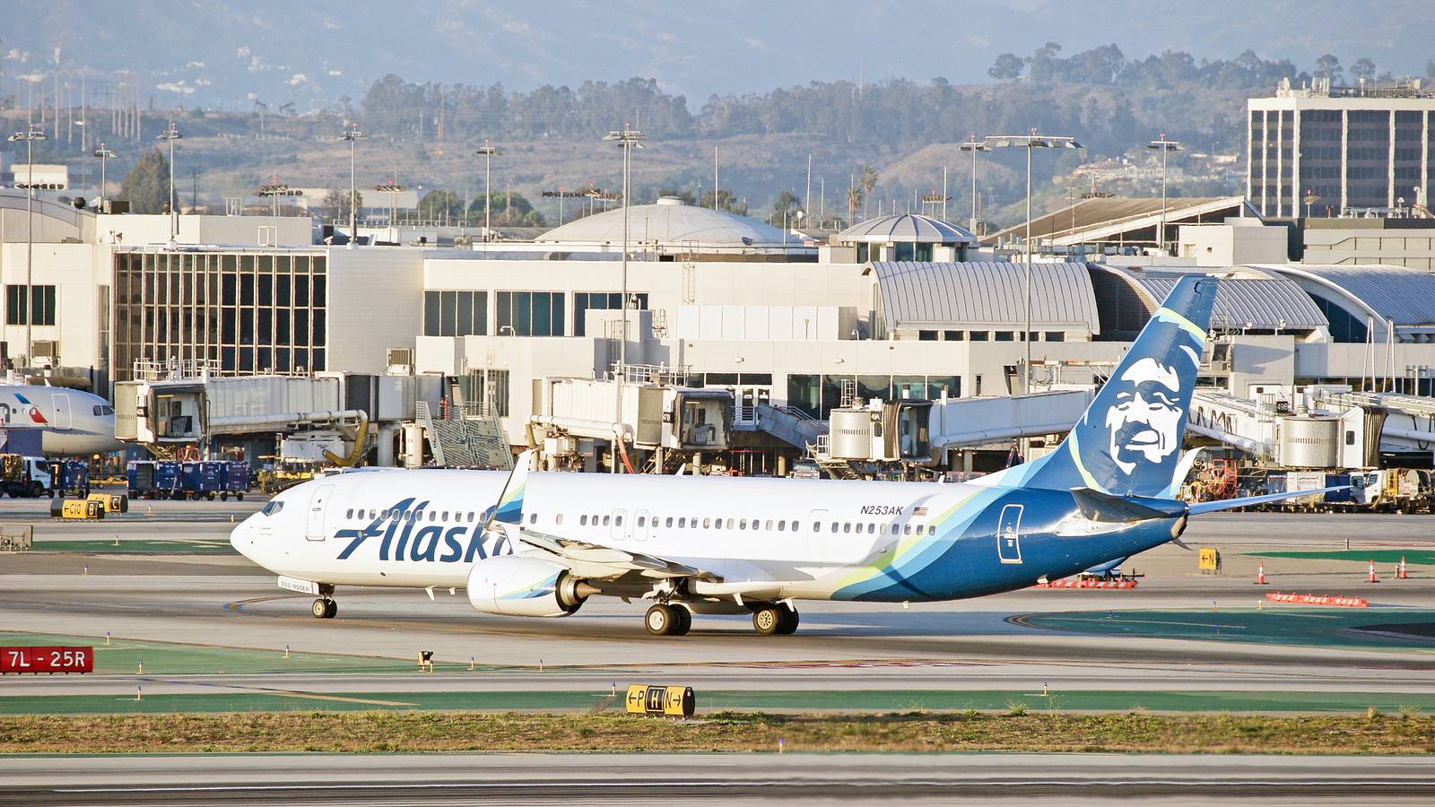 Alaska Airlines Highlights Key Learnings And Challenges In 2022 Sustainability Report