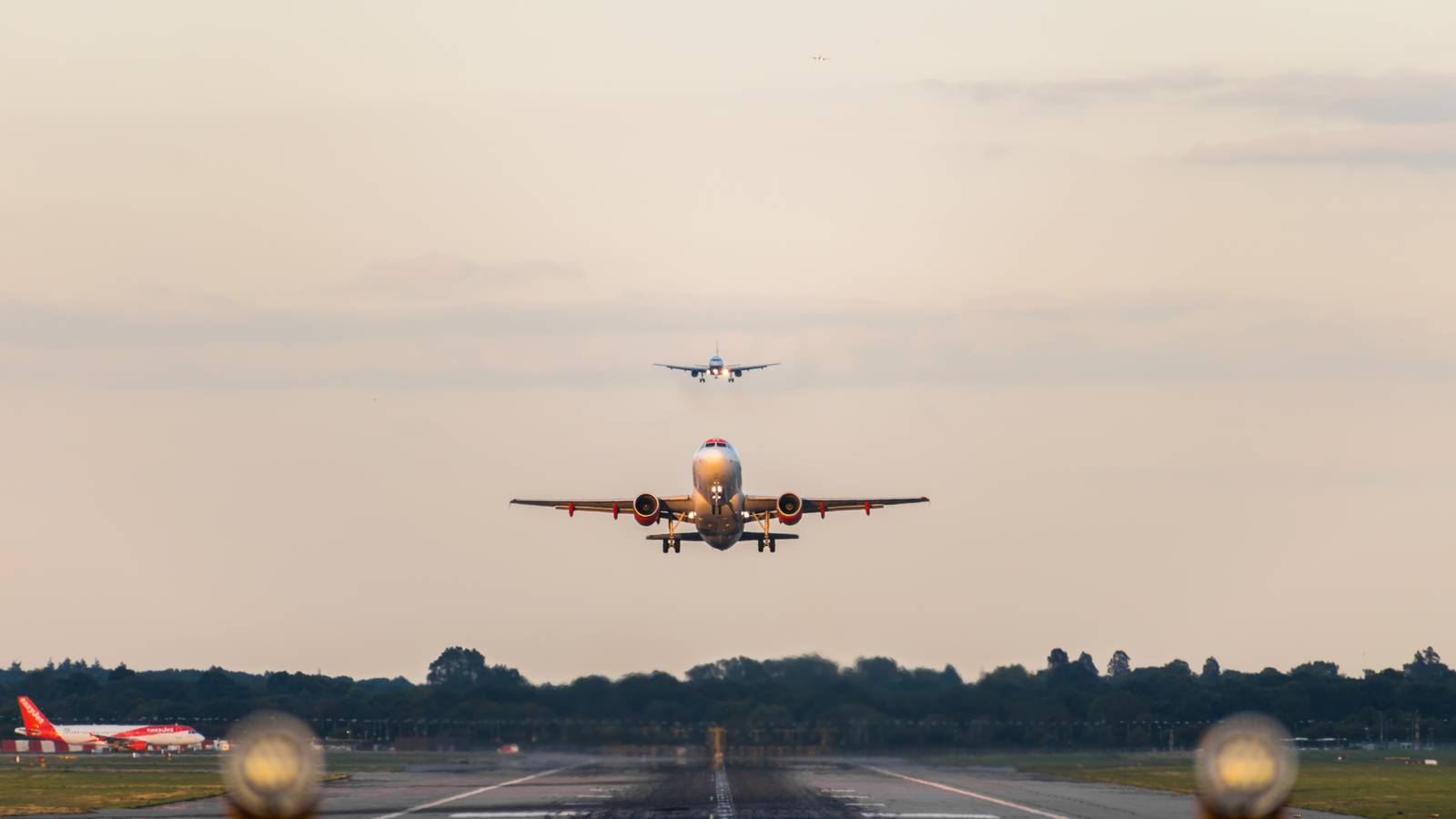Weekend Strikes Called Off At London Gatwick Airport After Workers Vote For Pay Rise