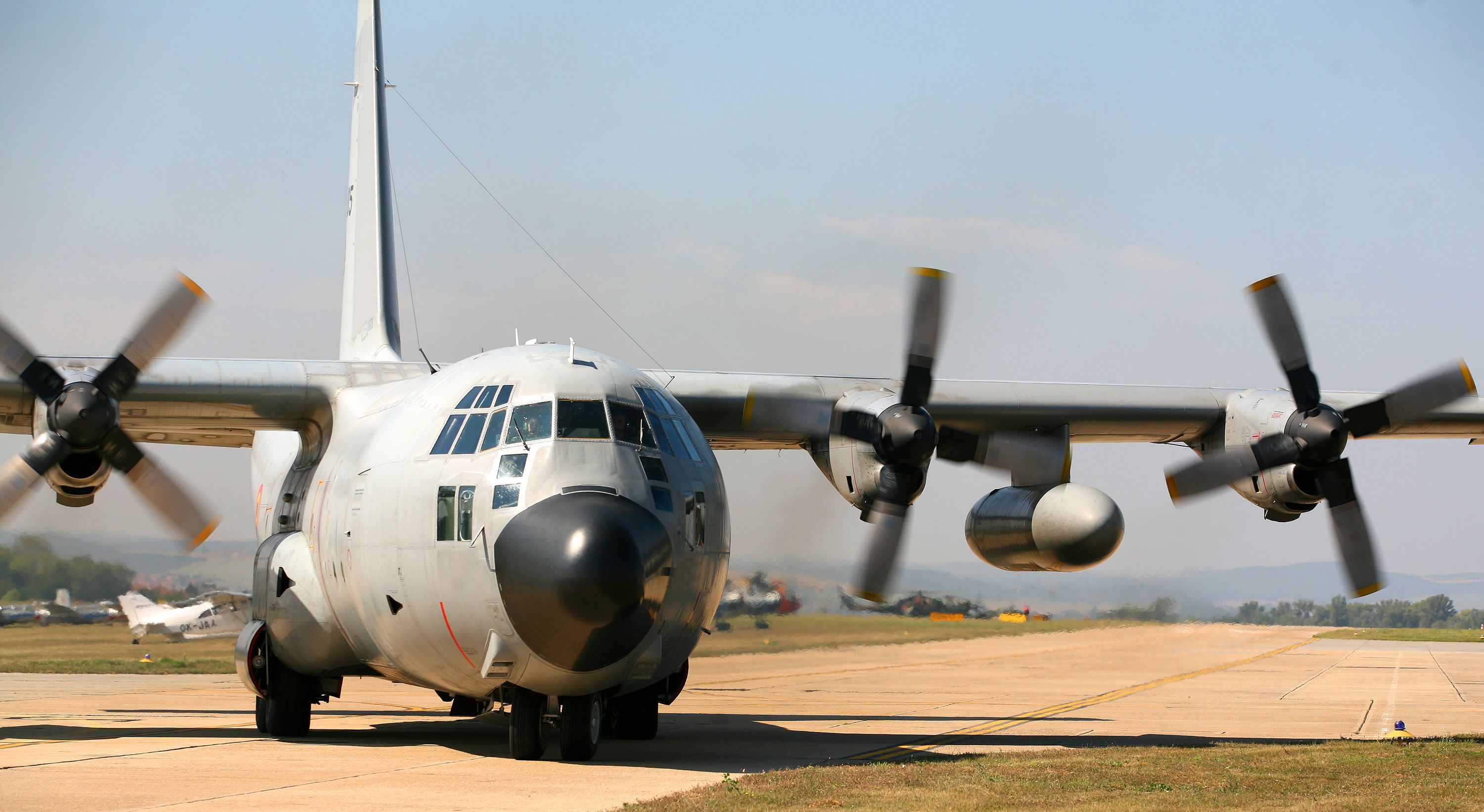 Do Military Transport Aircraft Have Defensive Systems?