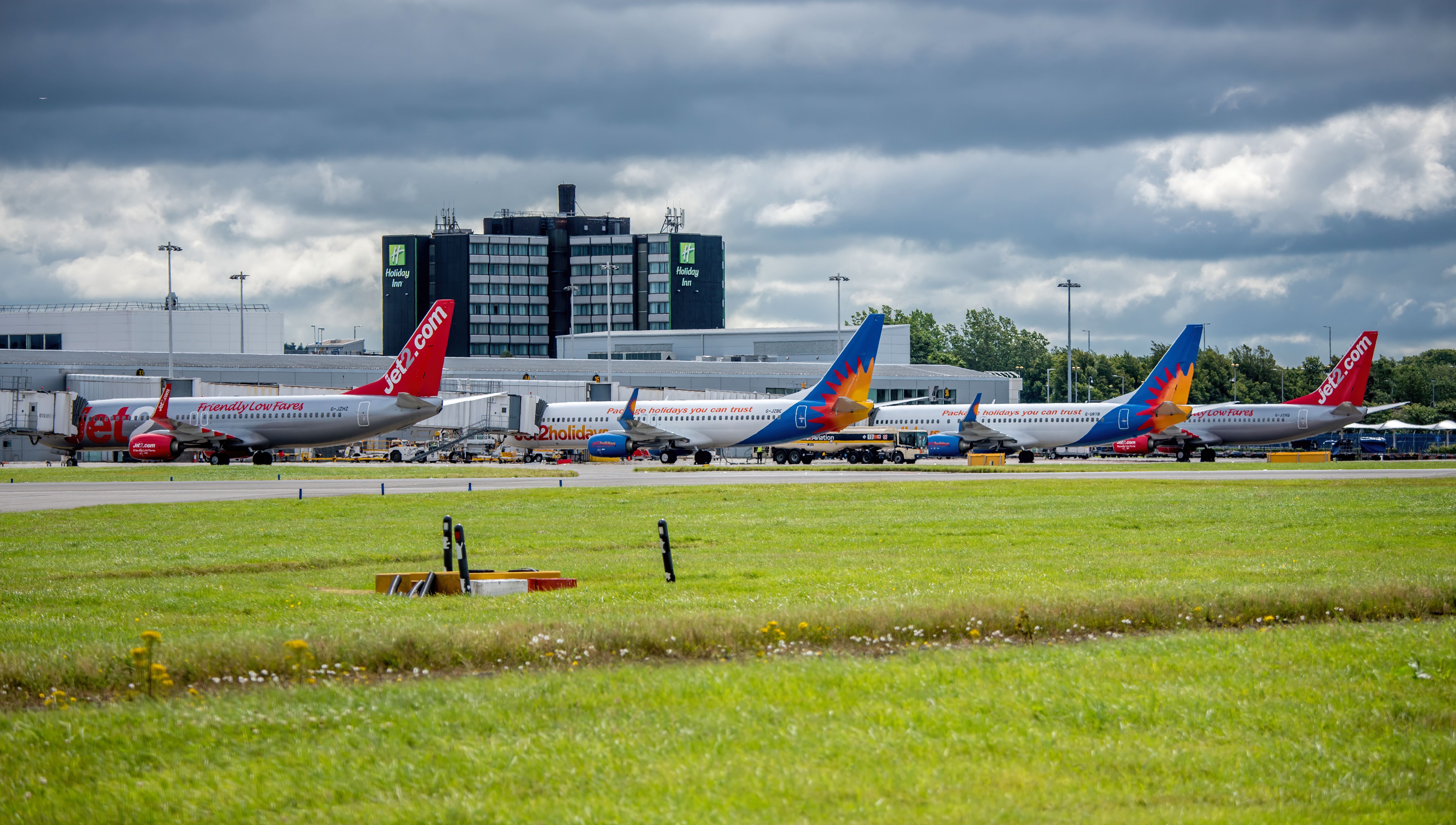 Glasgow Airport Workers End June On A High As Unite Secures Two New Pay Deals