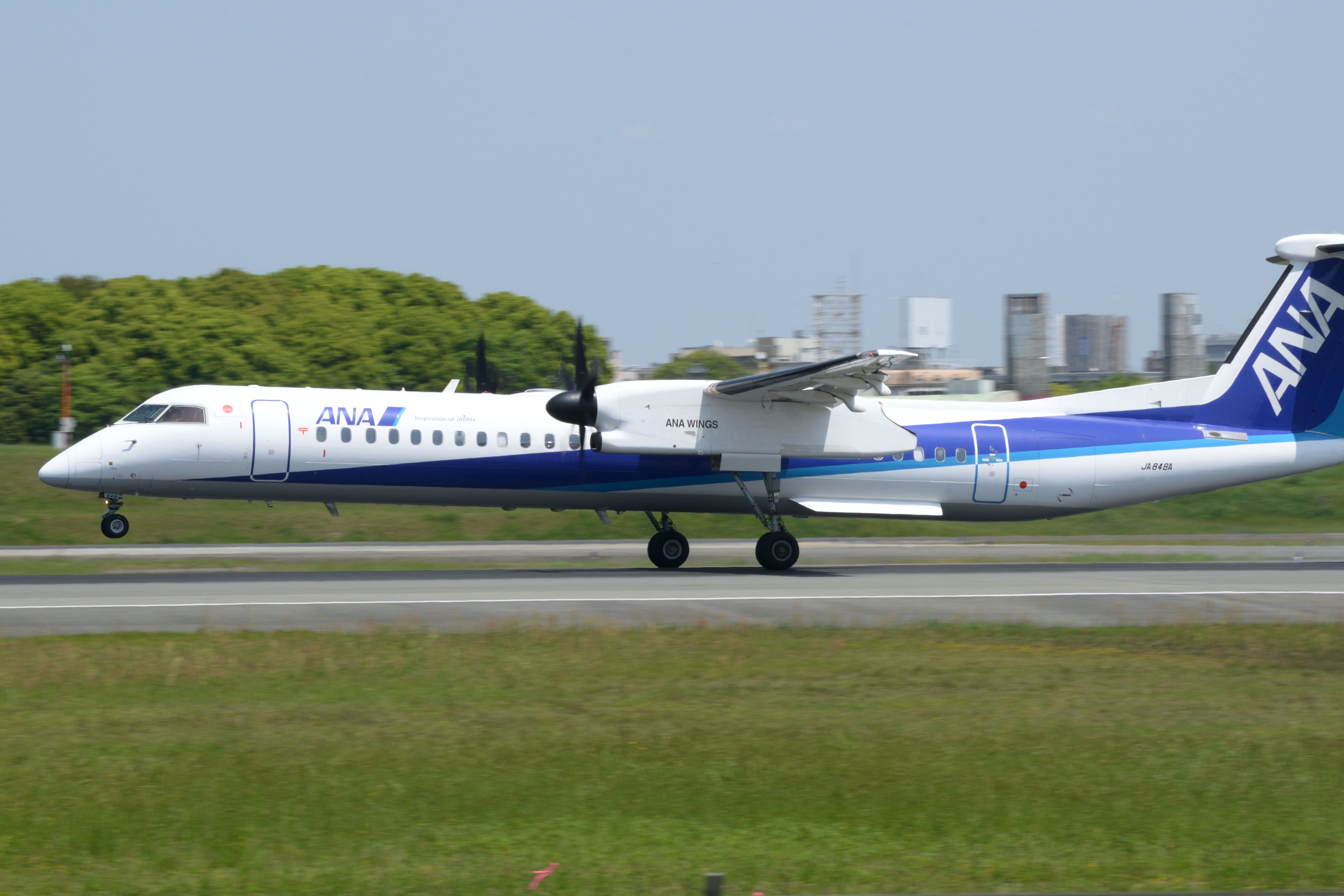 Oriental Air Bridge Dash 8-400 Fills With Smoke Before Emergency Landing In Miyazaki