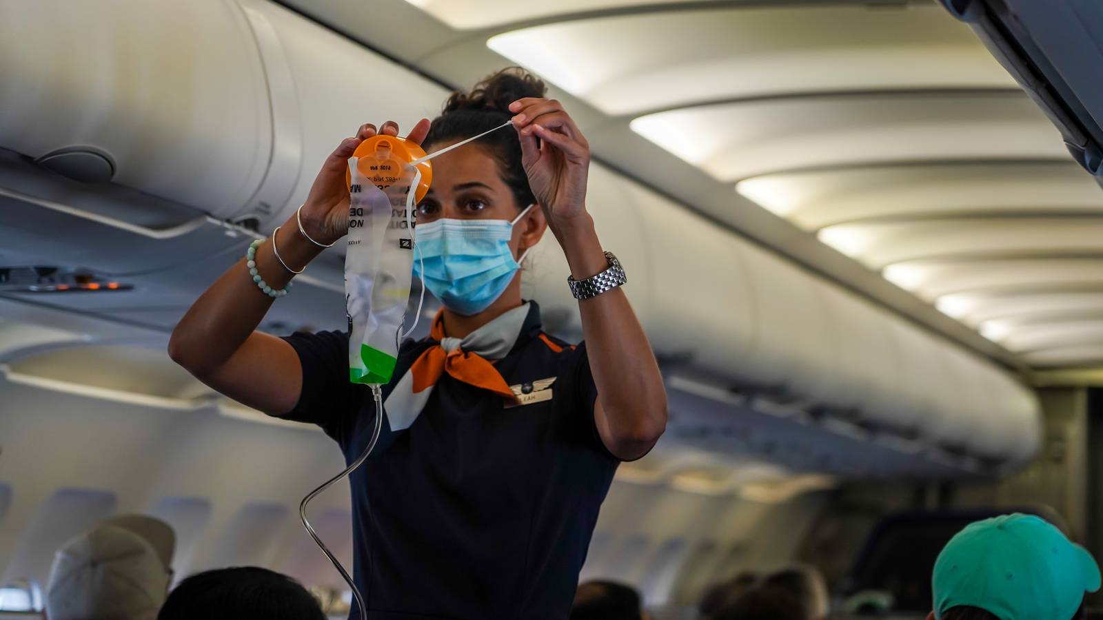 Aviation O2 Sign How Do Aircraft Oxygen Masks Work?