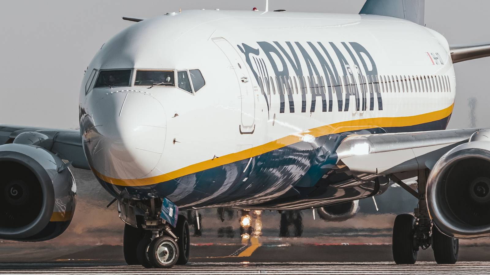 Marrakech-Bound Ryanair Boeing 737 Returns To Stansted Due Unruly Passengers