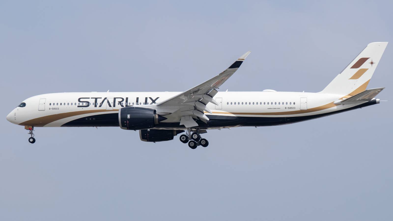 Starlux Award Tickets Bookable With Alaska Mileage Plan (But Prices Surge)