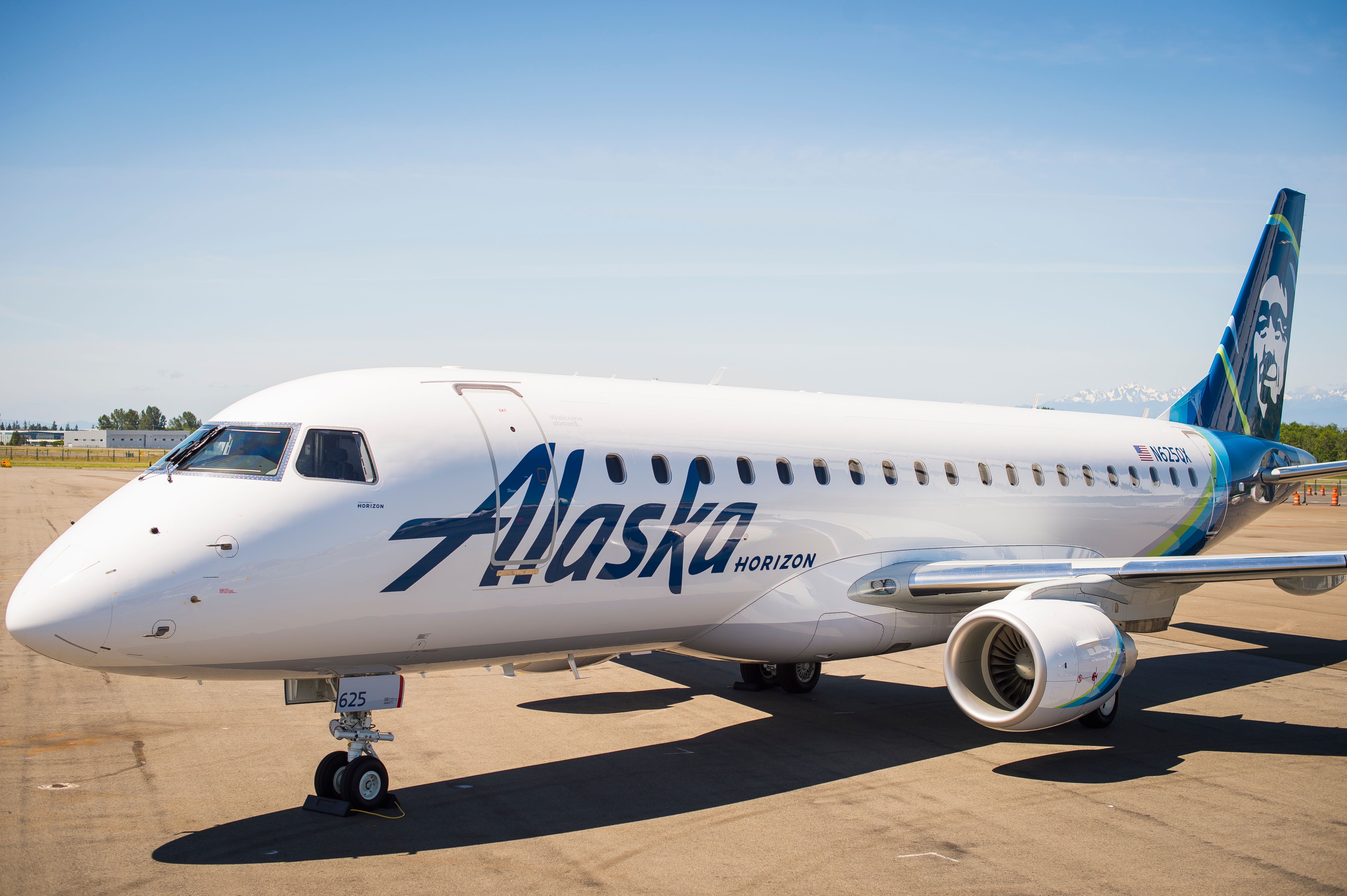 Alaska Airlines To Add 3rd Daily Embraer E175 Seattle-Calgary Flight This Summer