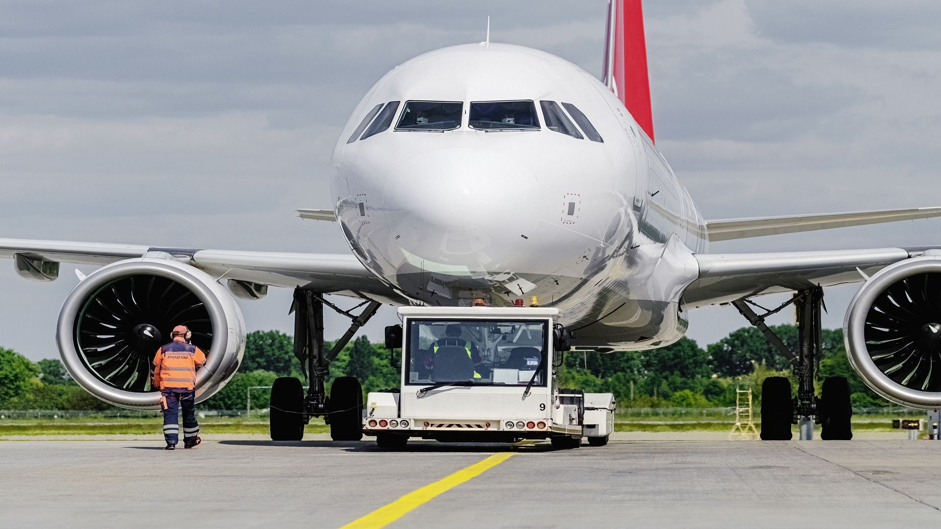 FAA Issues New Alert To Prevent Ground Crew Injuries