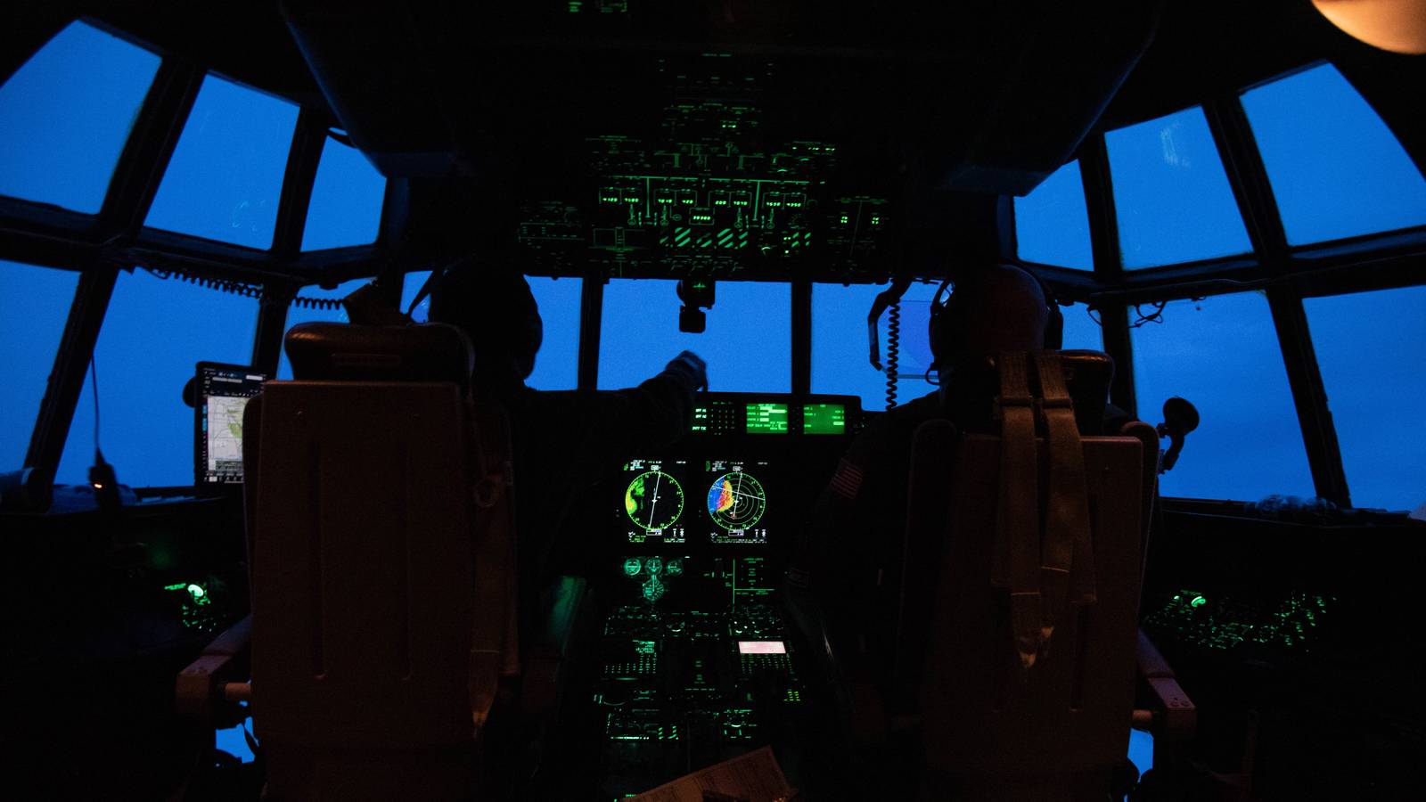 Here's Why The US Government Flies Aircraft Into Hurricanes
