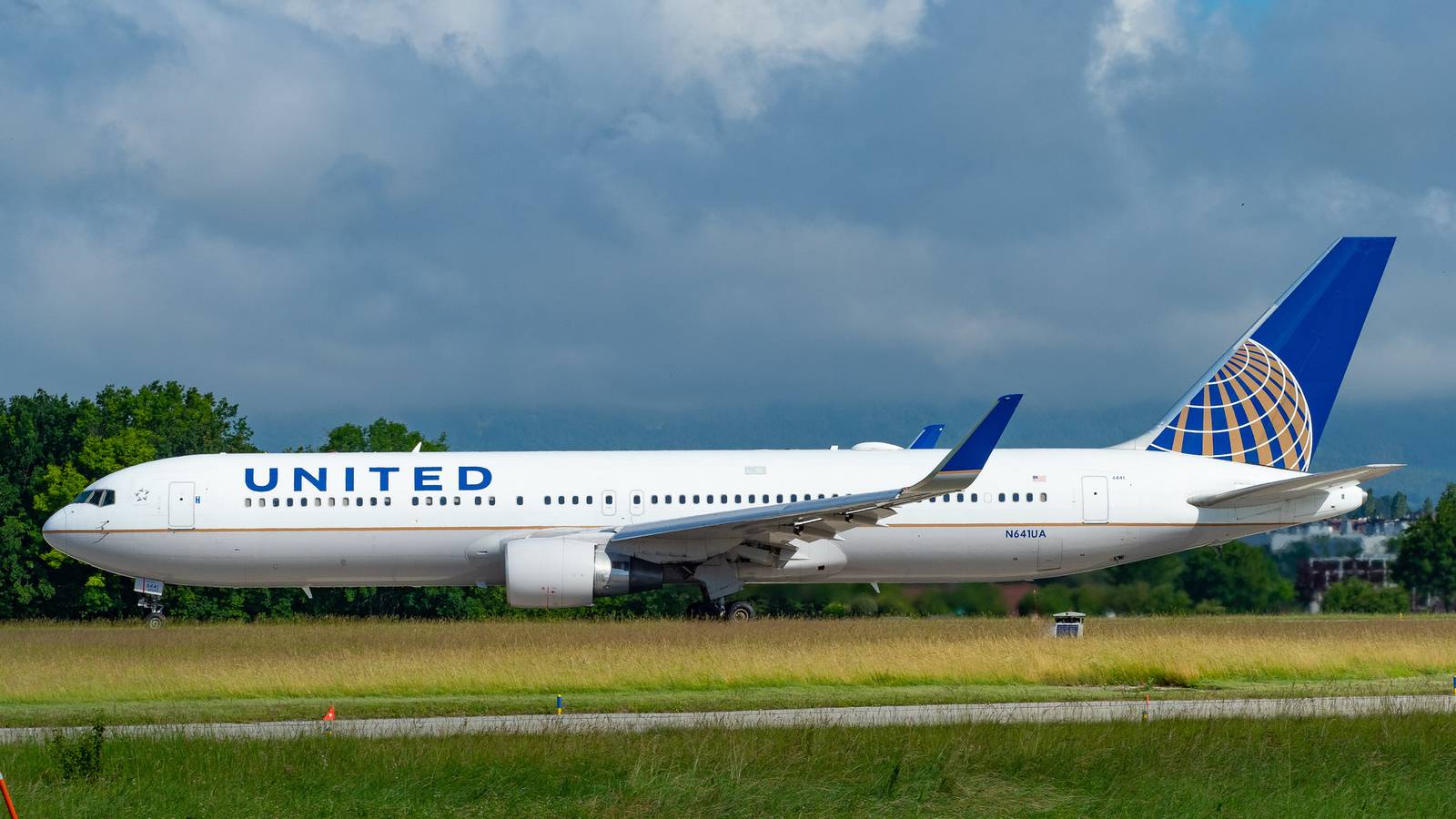 NTSB Shares Preliminary Report On United Airlines Boeing 767 Hard Landing In Houston