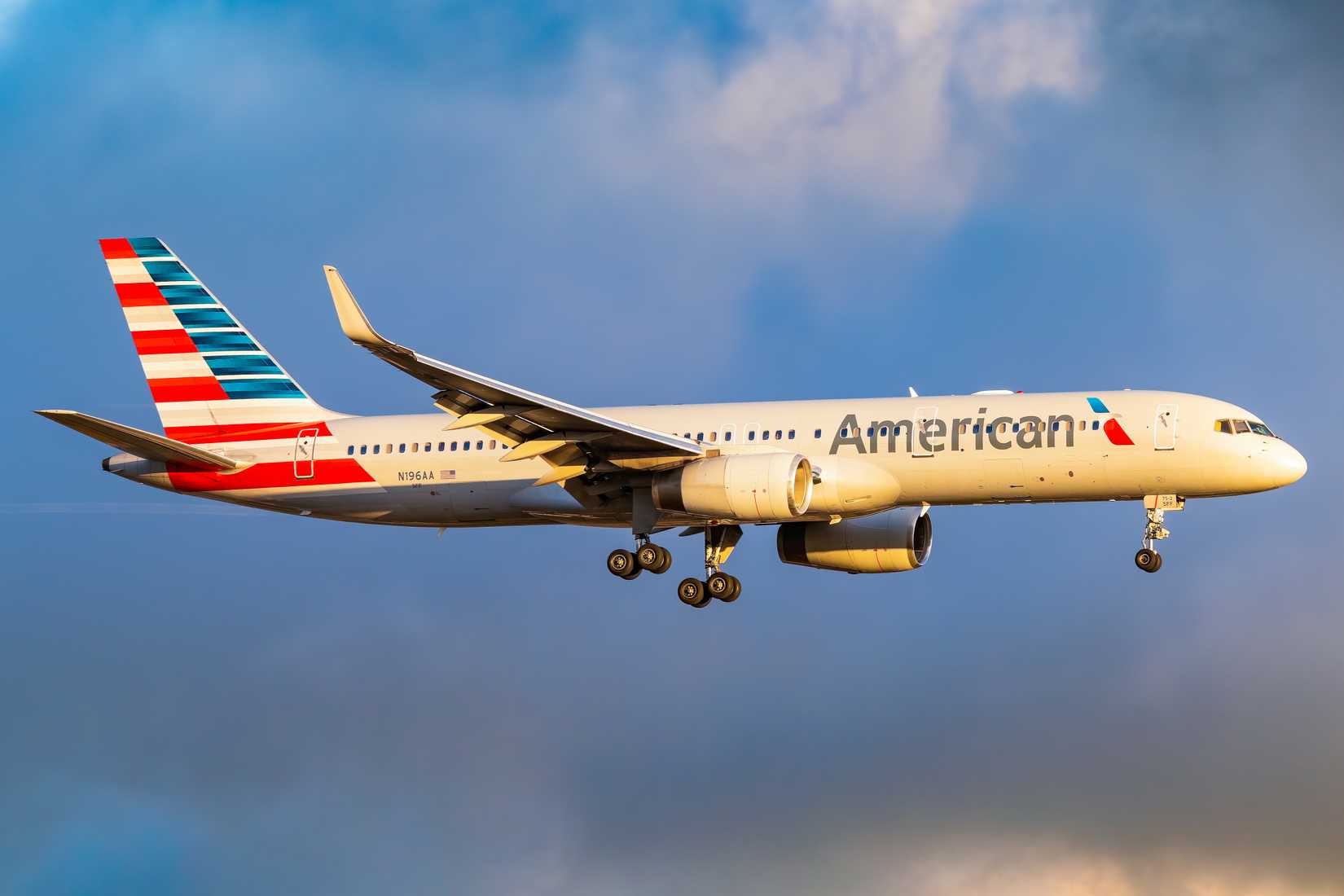 American Airlines Boeing 757-200 flying