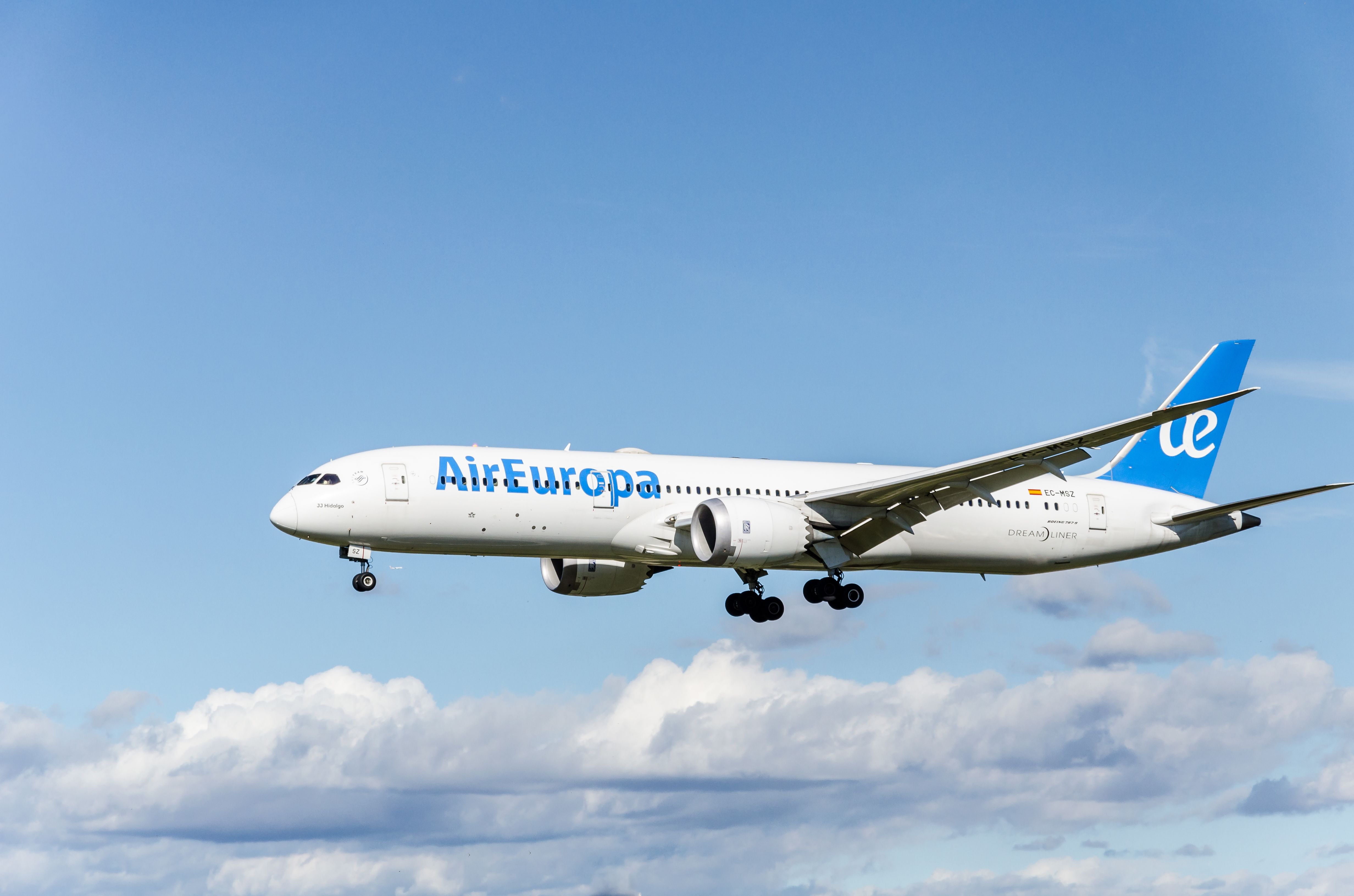 Boeing 787 Dreamliner Reduces Sao Paulo - Madrid Flight By 40 Minutes