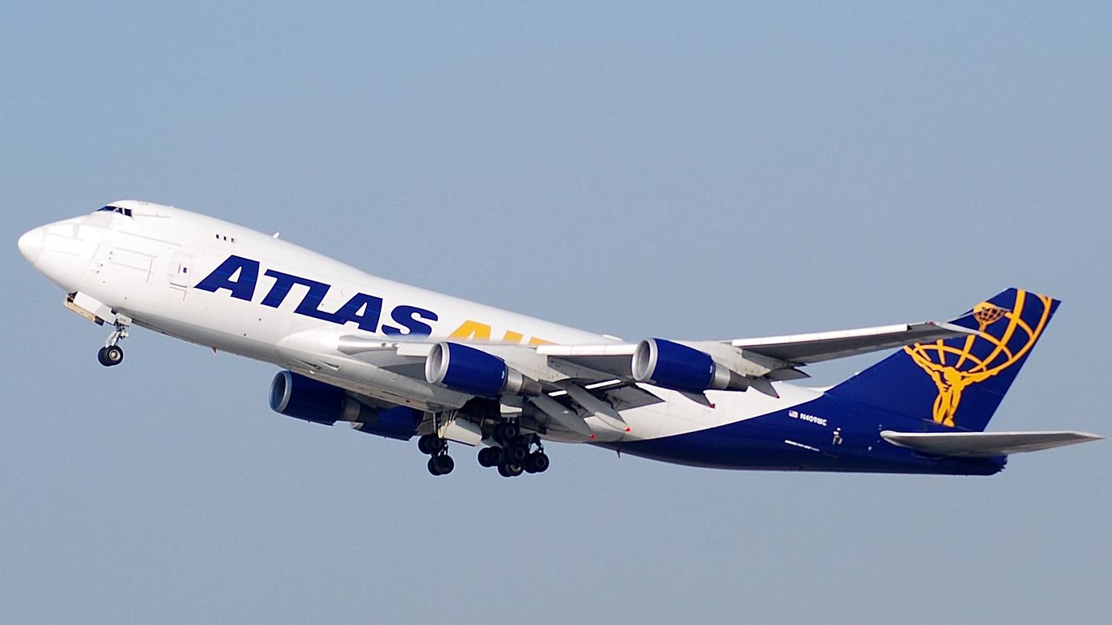Atlas Air Boeing 747 Returns To Leipzig Following Cracked Windshield