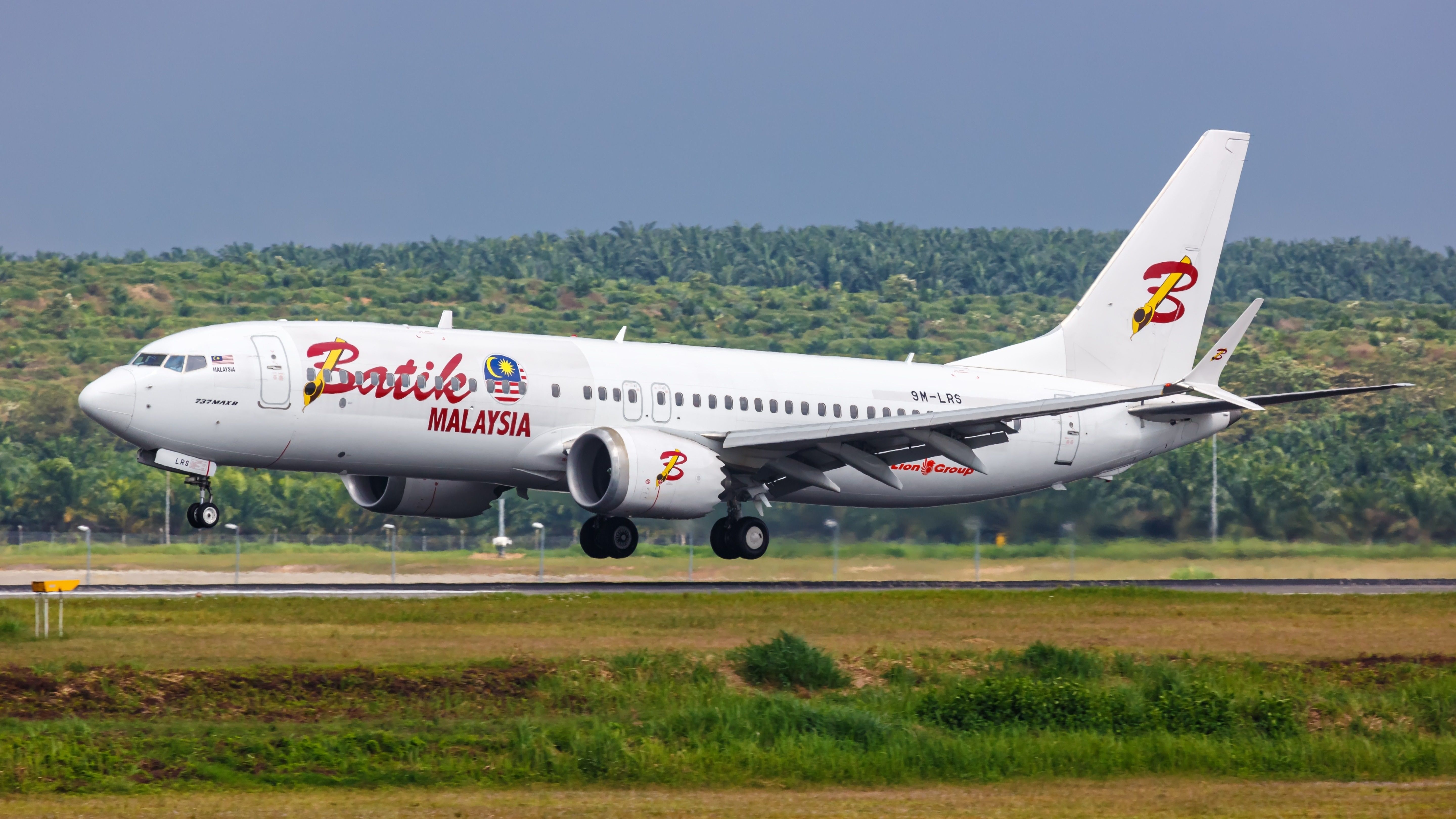 Batik Air Flying Boeing 737 Max From Kuala Lumpur To Auckland Via Perth