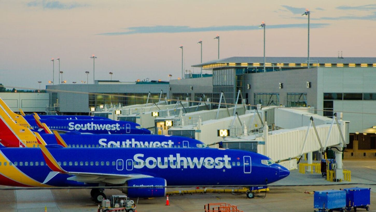 Why The FAA Won't Let Nashville Airport Extend Its Runway