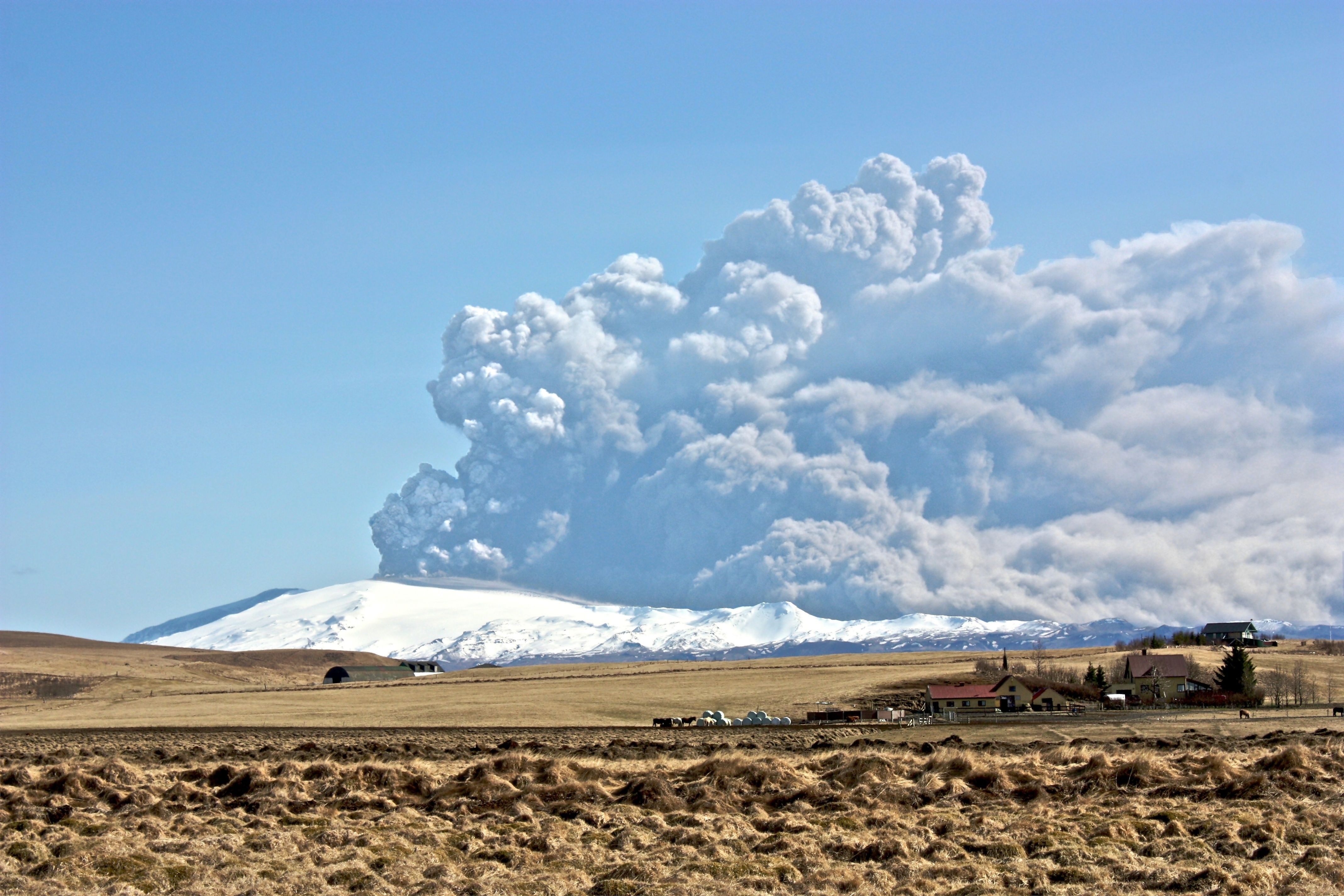 Eyjafjallajökull_17-4-2010-2 volcanic ash