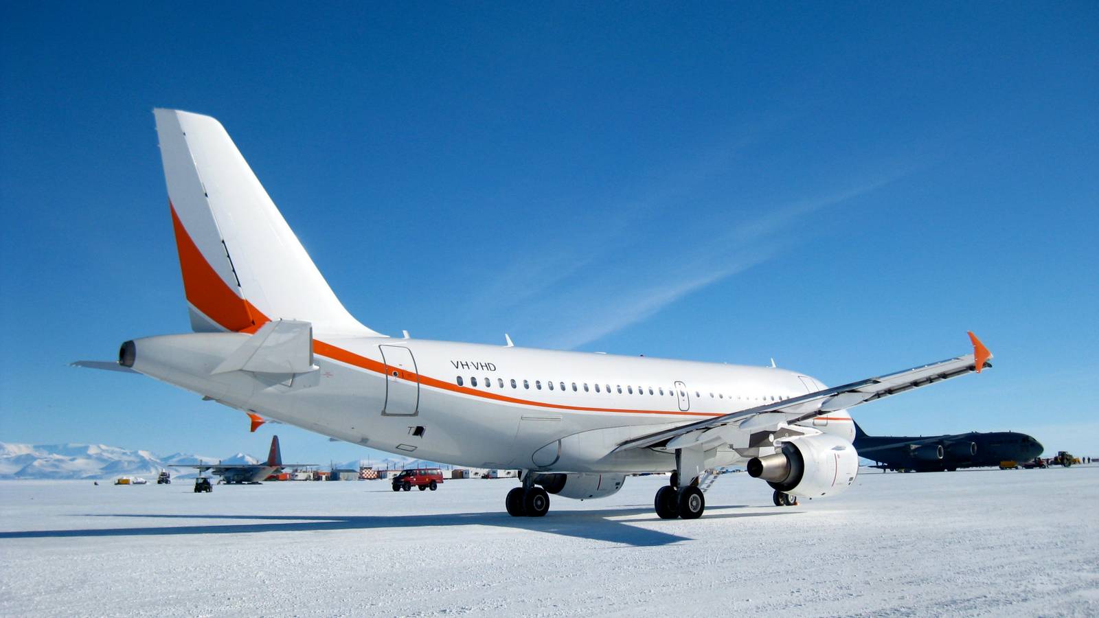 Not Just Asphalt: 3 Cool Alternative Runway Surfaces From Around The World