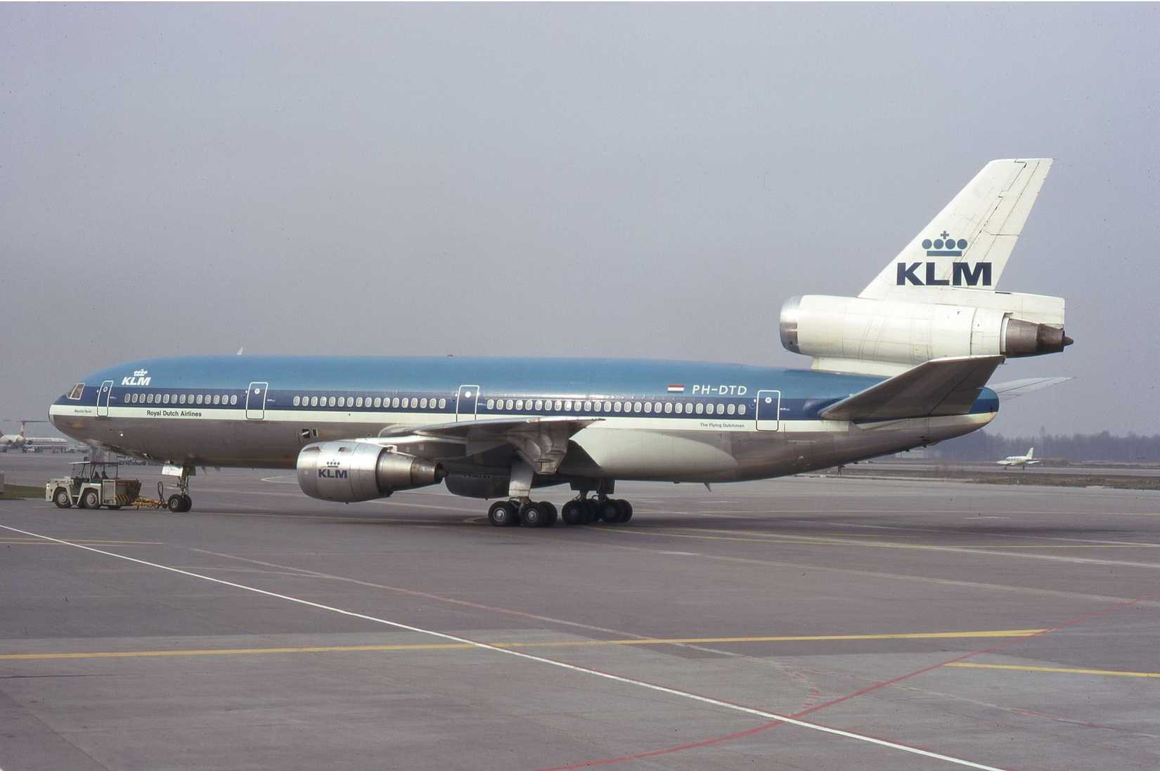KLM DC-10 parked