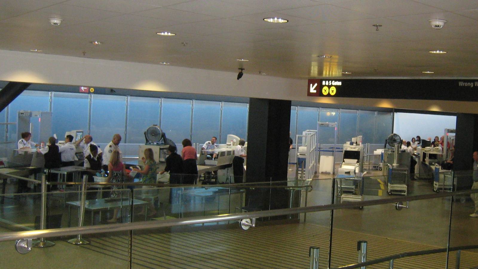 Two Loaded Guns Found In Passenger Bag At Seattle Tacoma International Airport