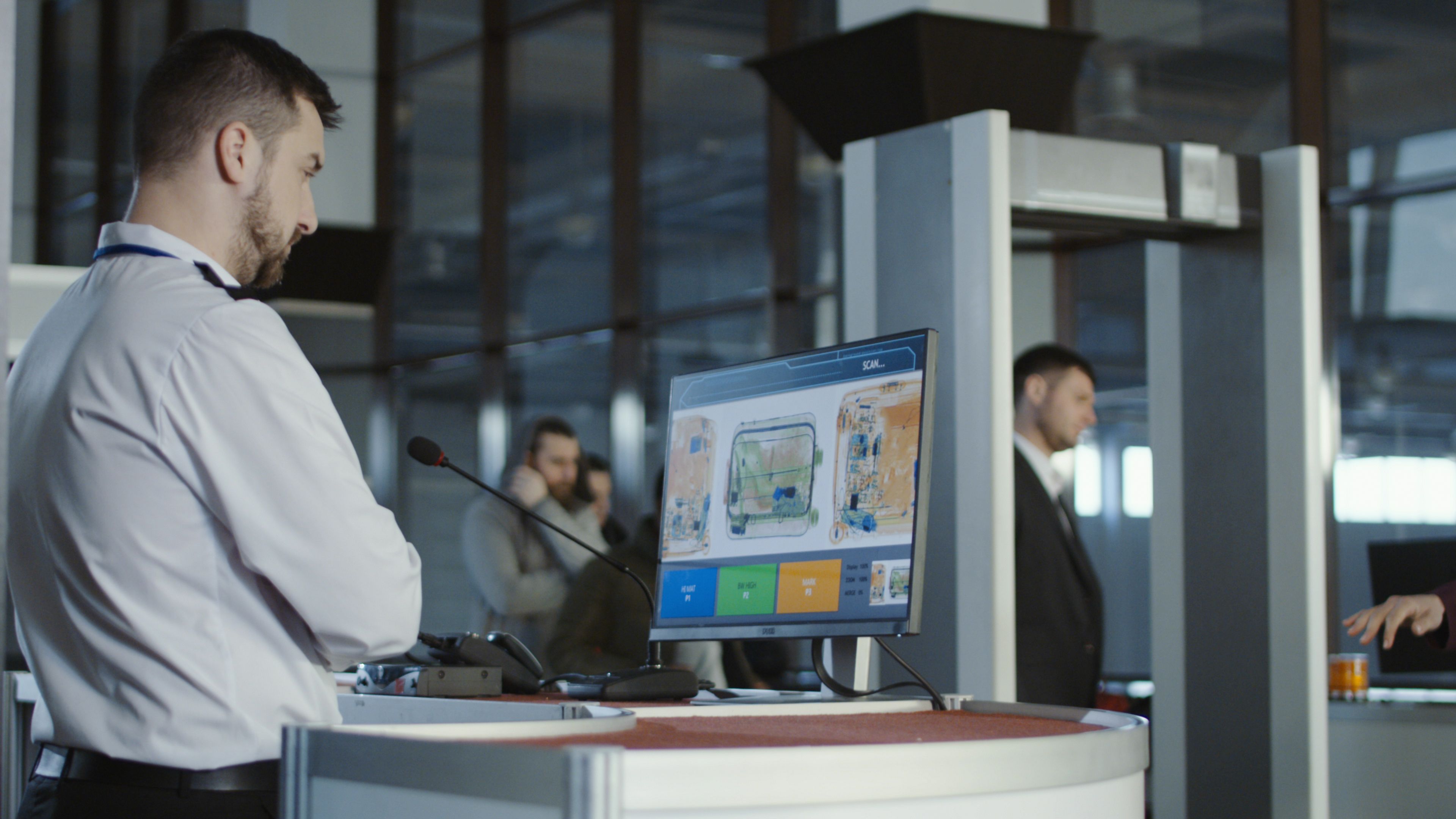 Do Medical Metal Plates & Pins Set Off Detectors At Airport Security?
