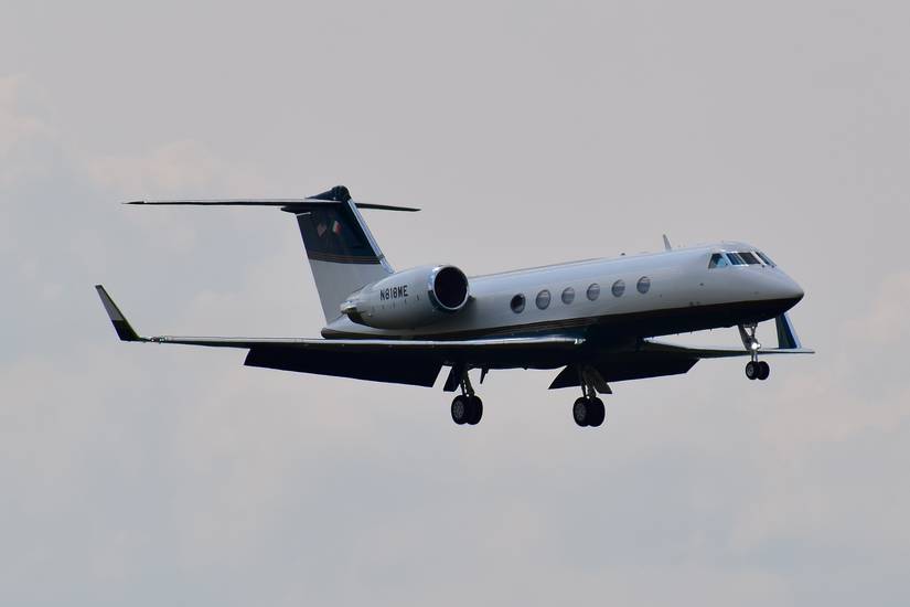 The Gulfstream G4 jet landing during the evening